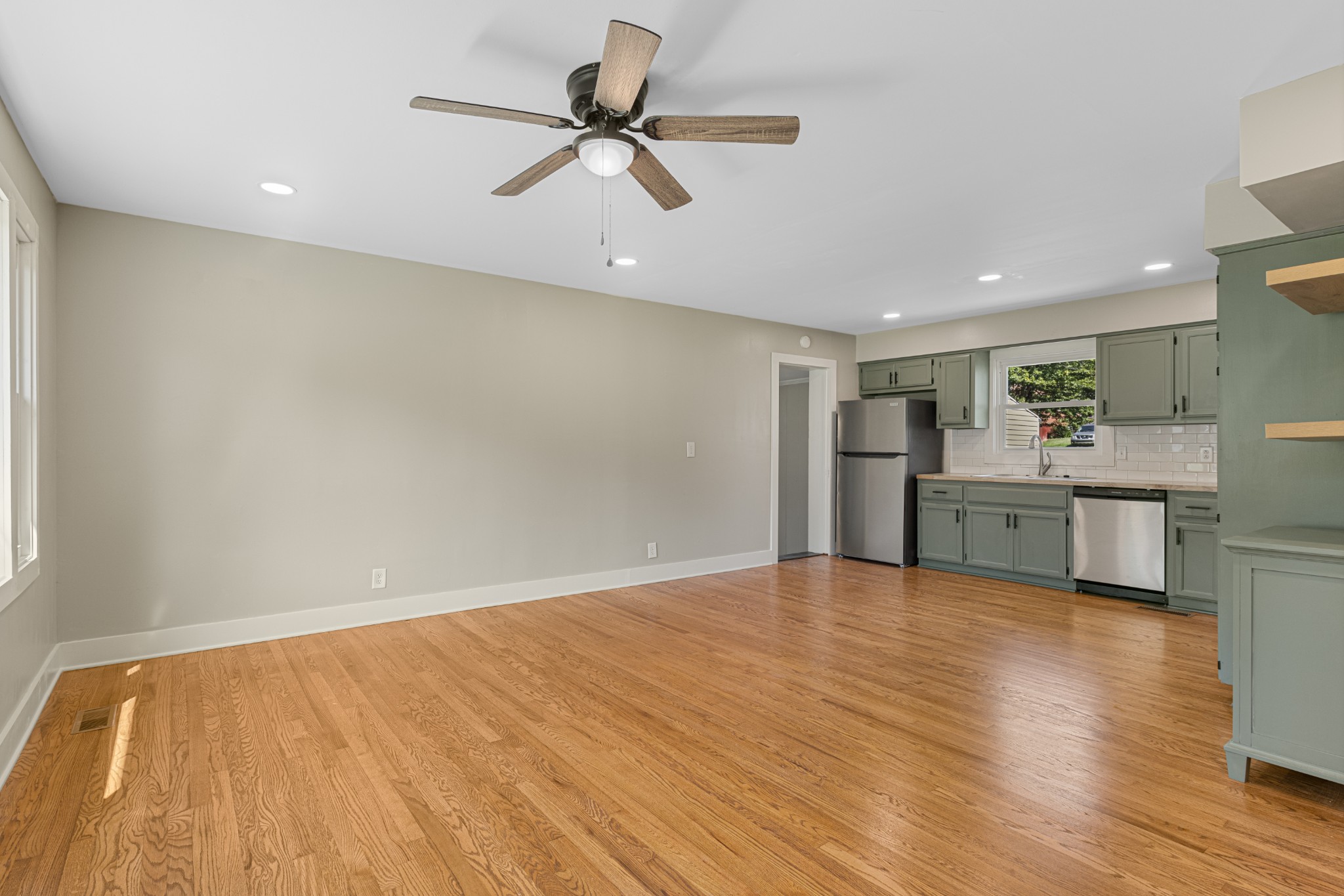 2706 Driftwood Dr
