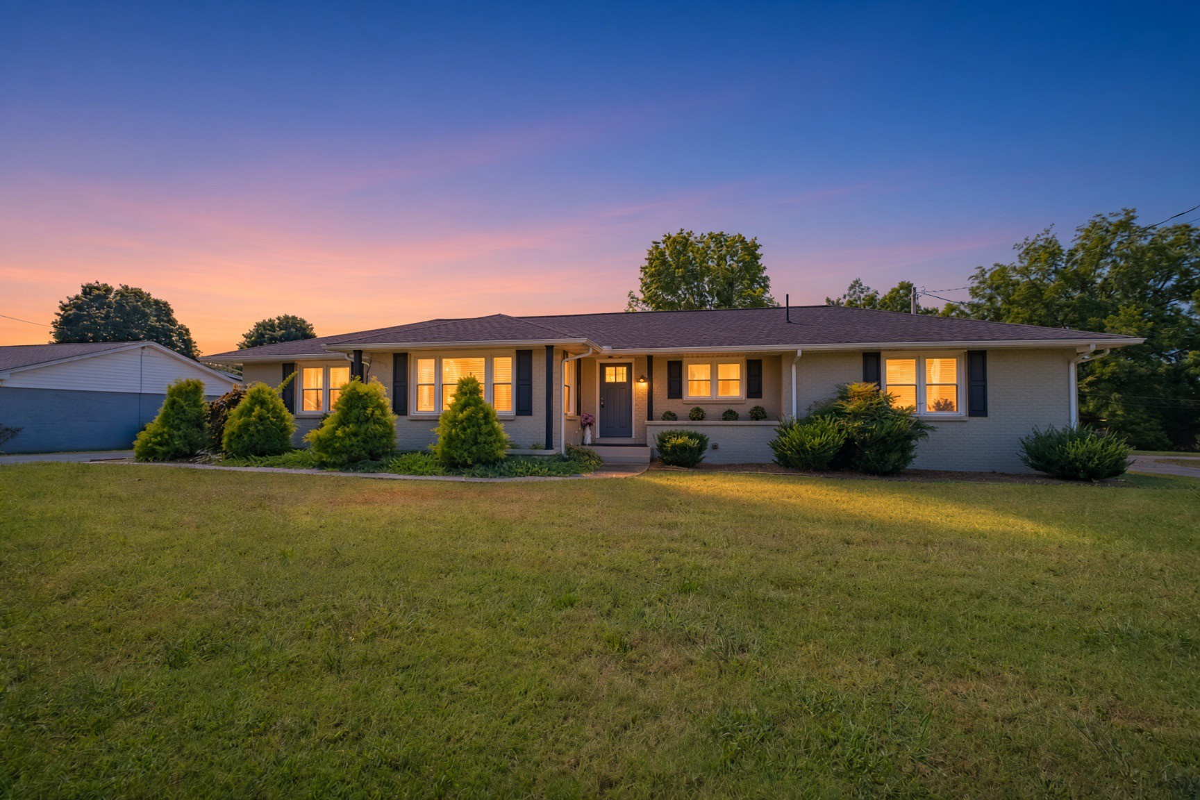 226 Roosevelt Rd