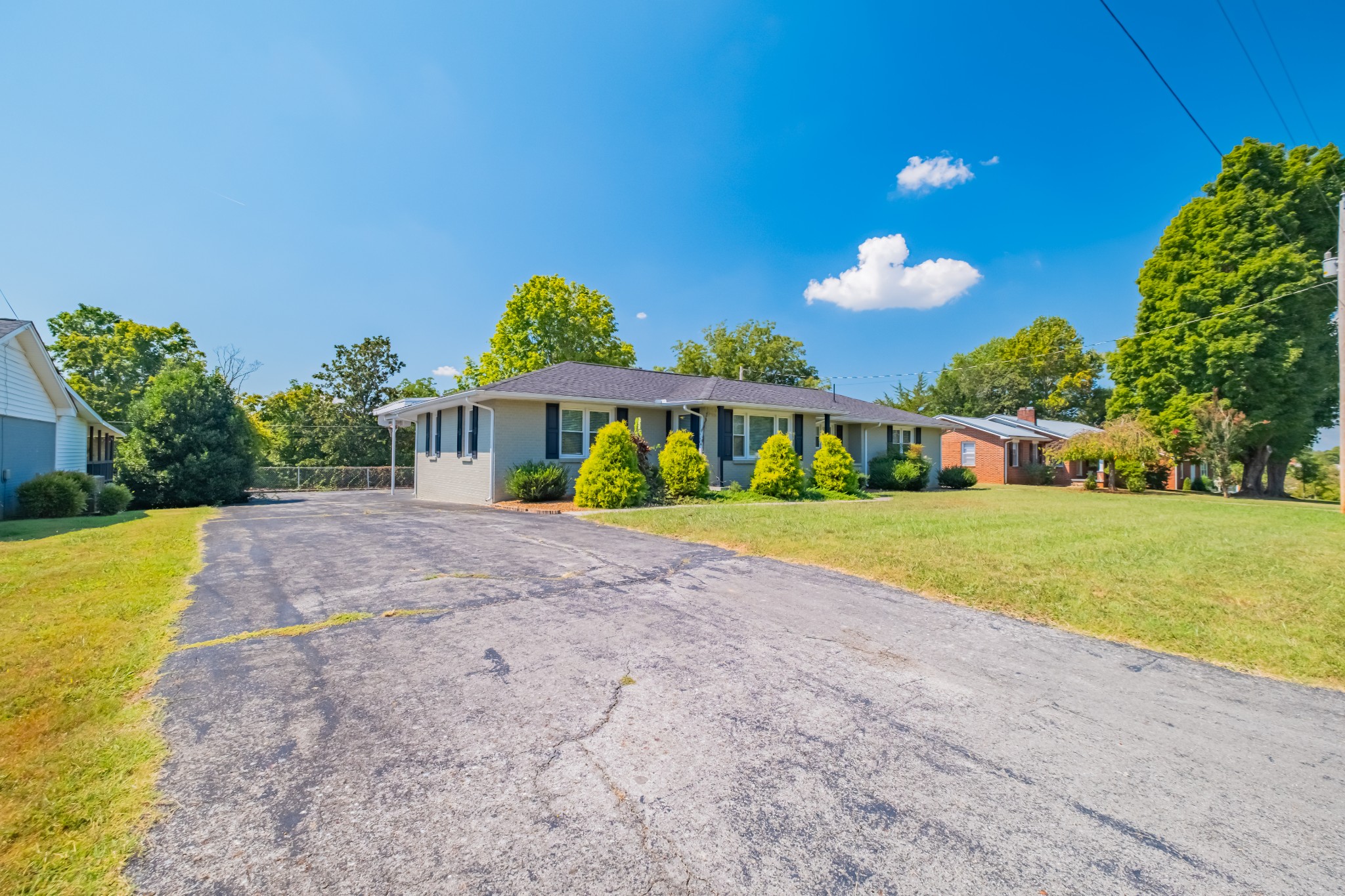 226 Roosevelt Rd