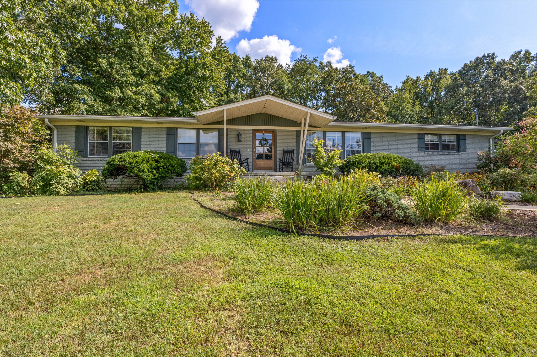 2550 Highway 70, E