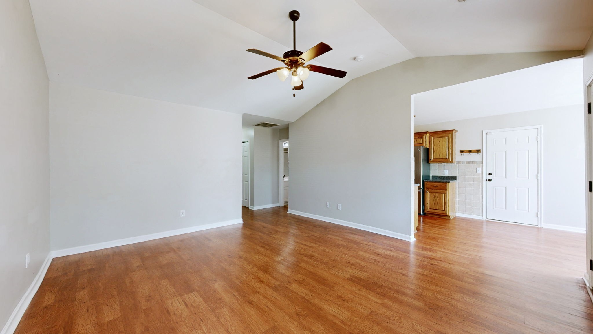 2027 Golden Ct