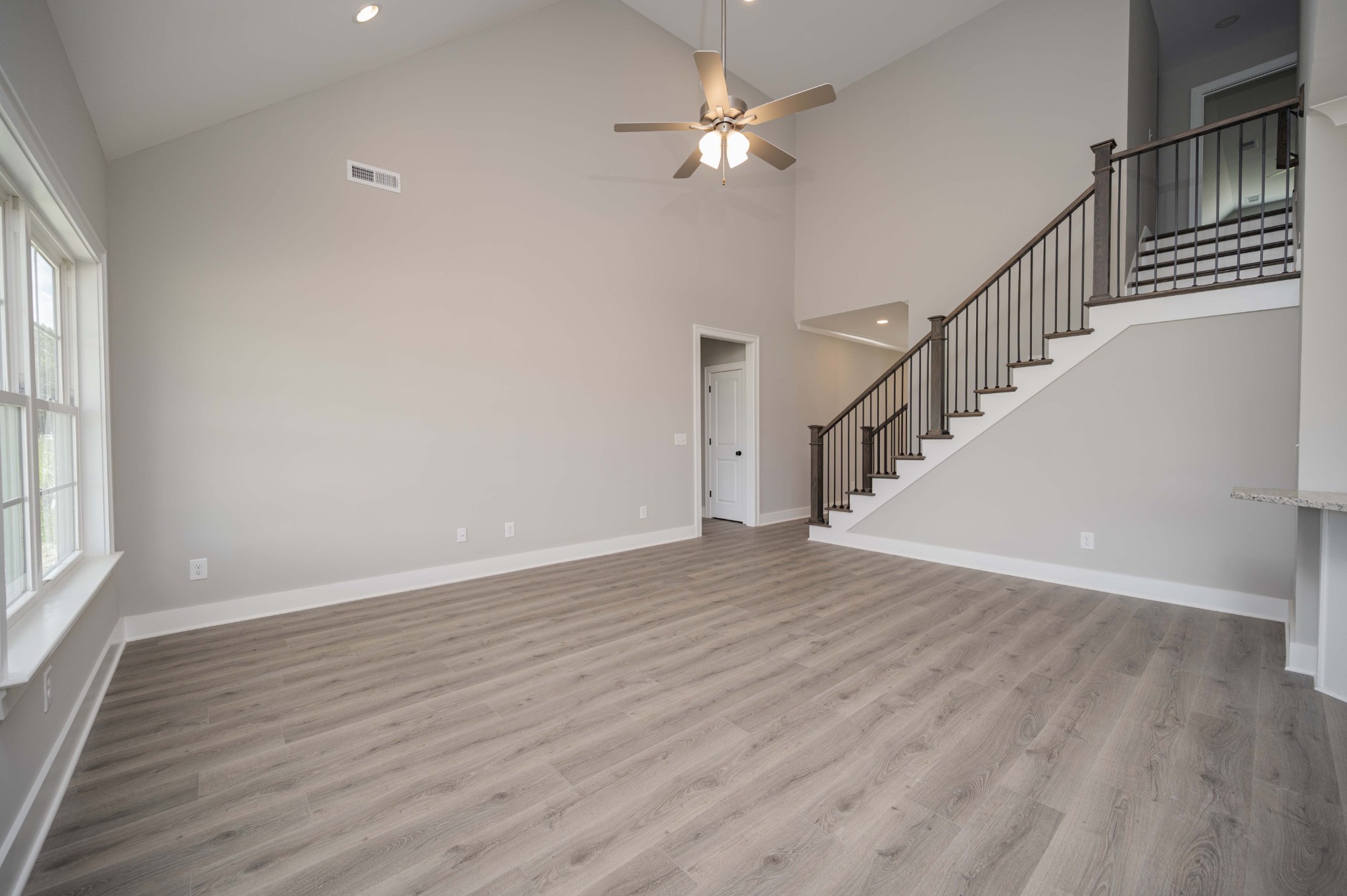10111 Forkhorn Ln
