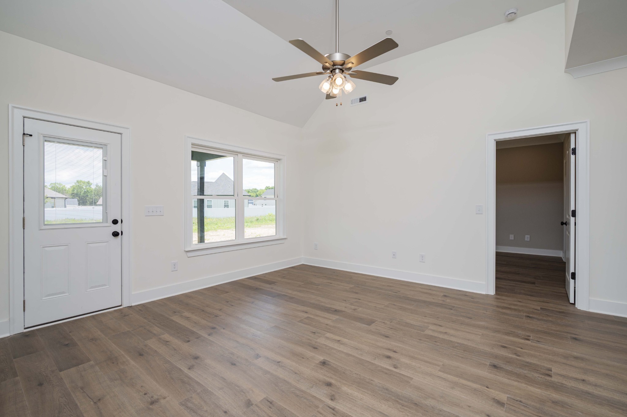 10109 Forkhorn Ln