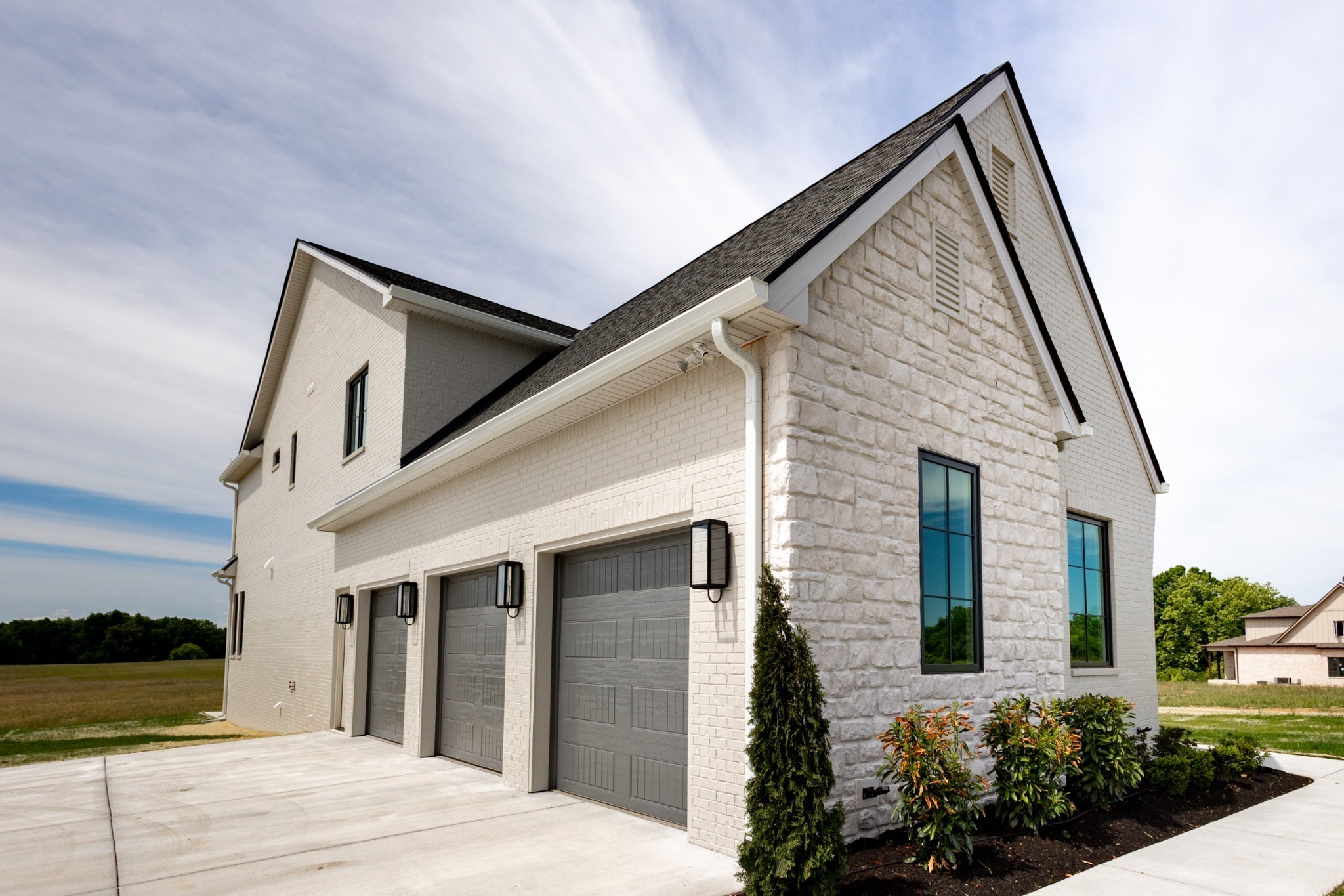 2400 Horn Springs