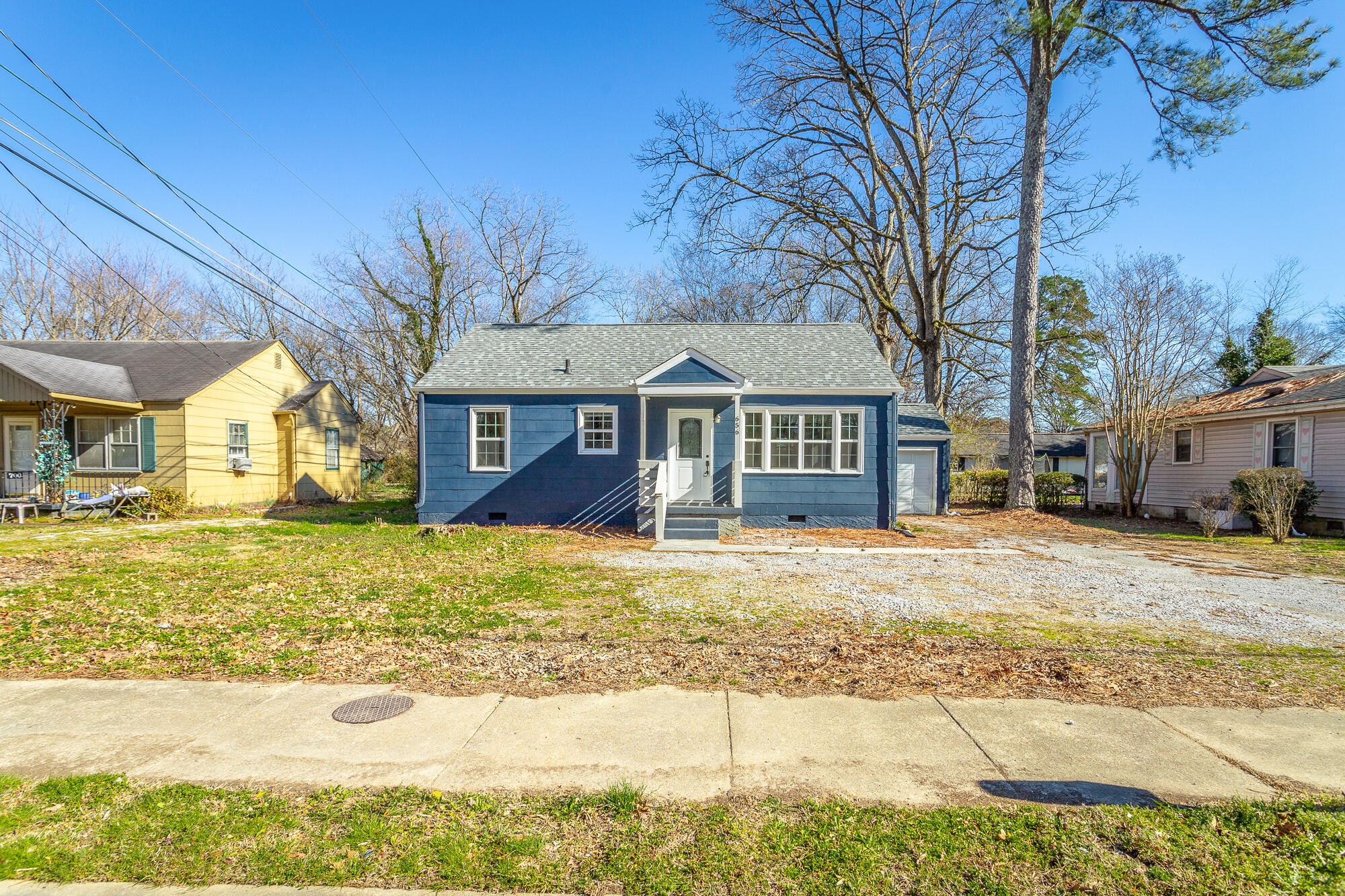 656 N Moore Road