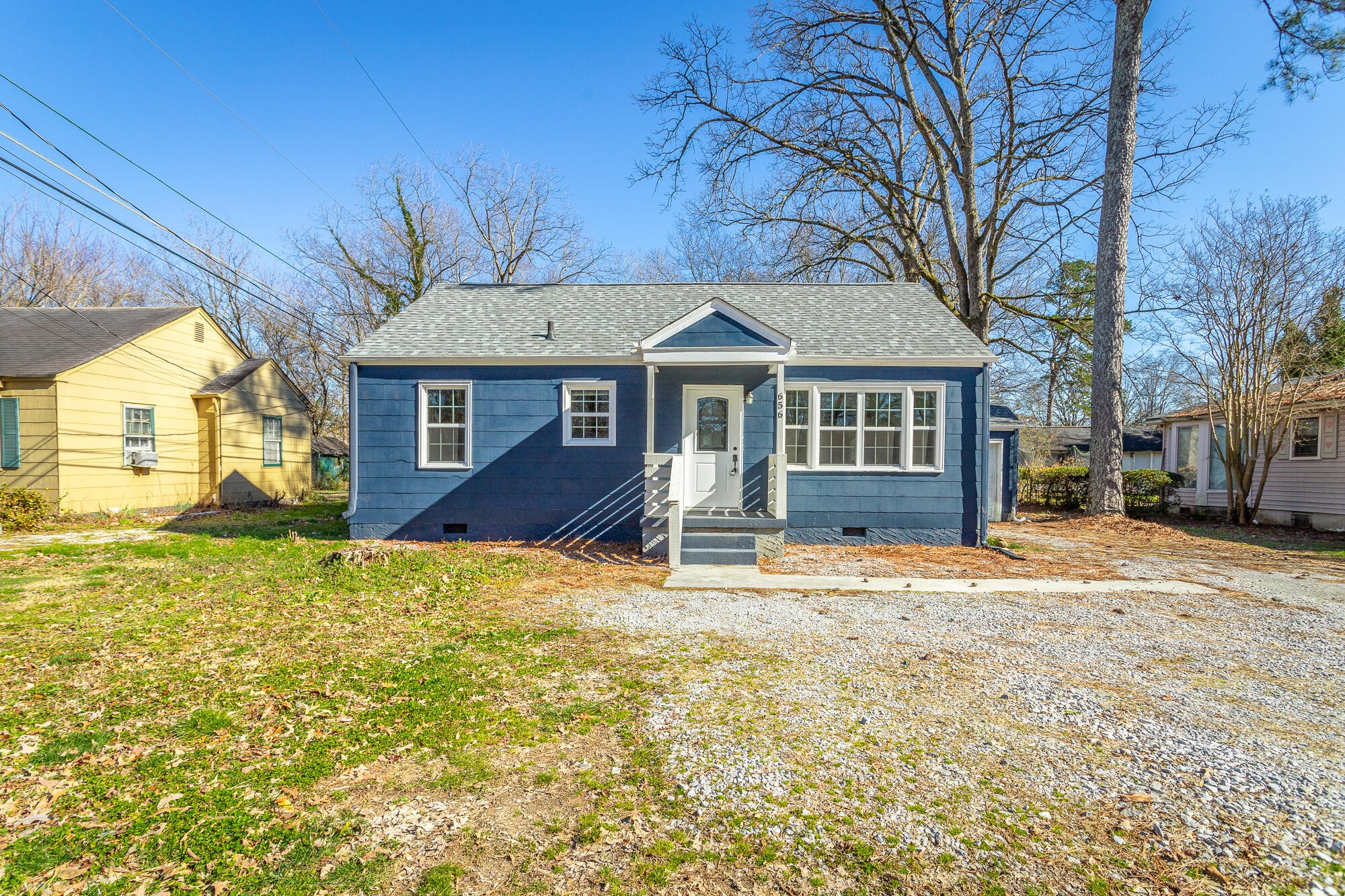 656 N Moore Road