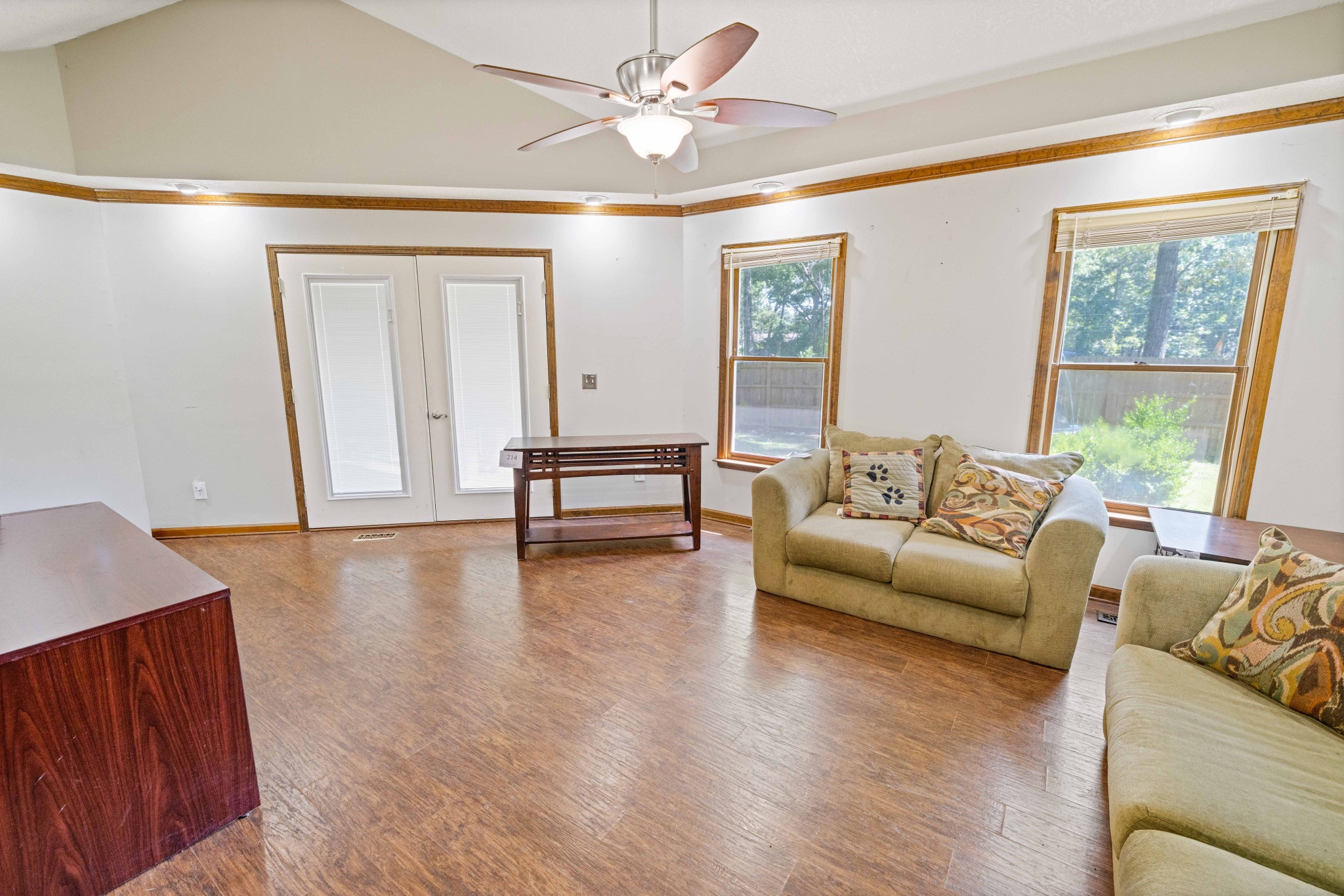 366 Oak Leaf Cir