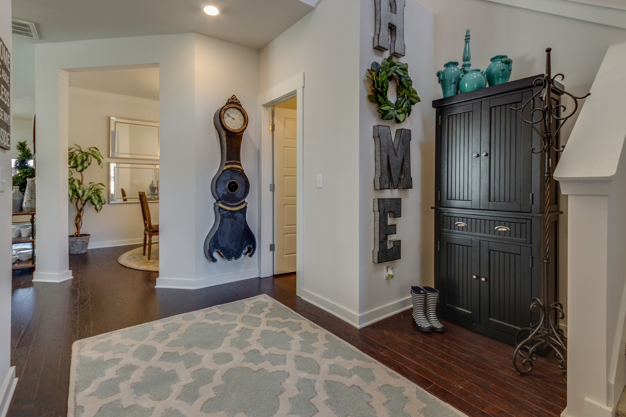 128 Longwood Drive