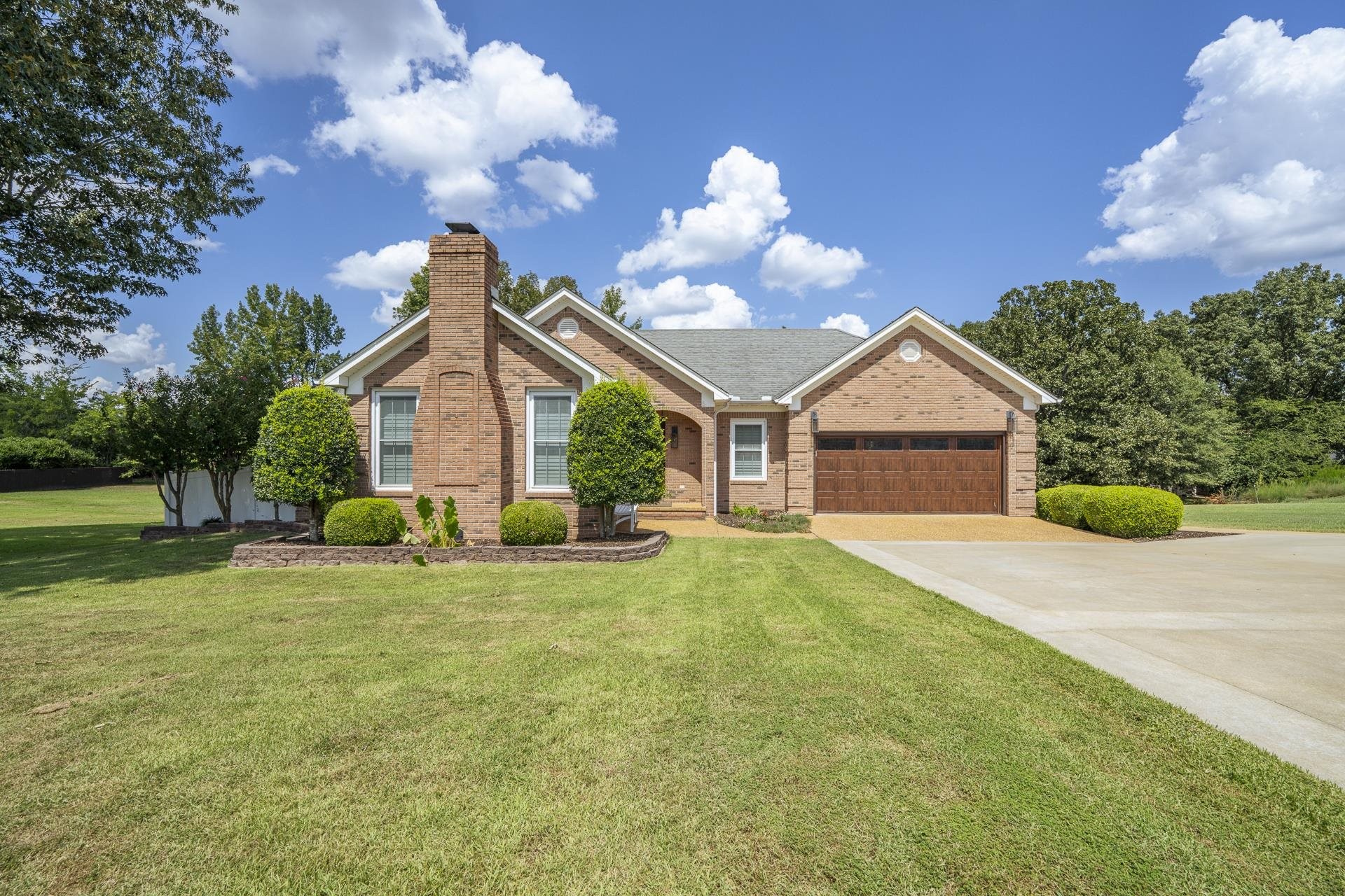 350 YEISER DR