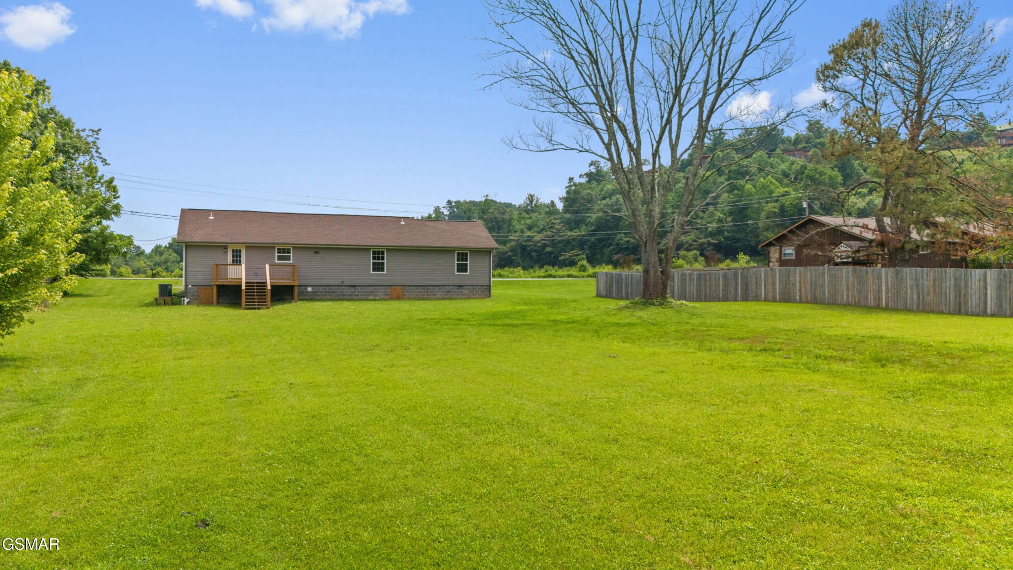 412 Apple Valley Road
