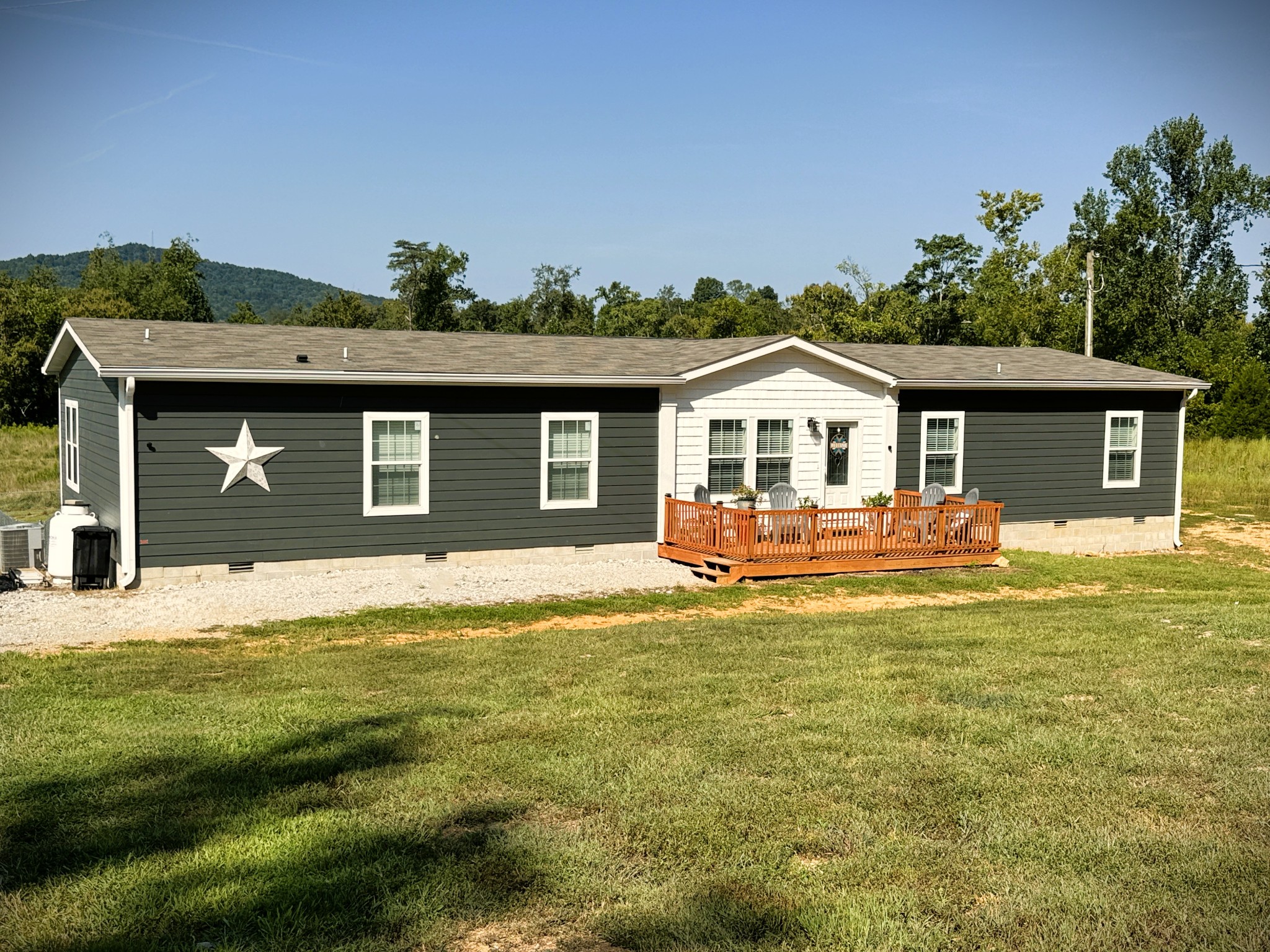 760 Dogwalk Rd