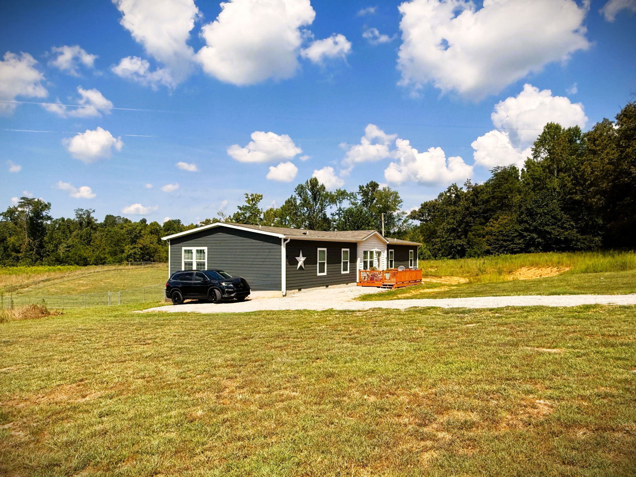 760 Dogwalk Rd