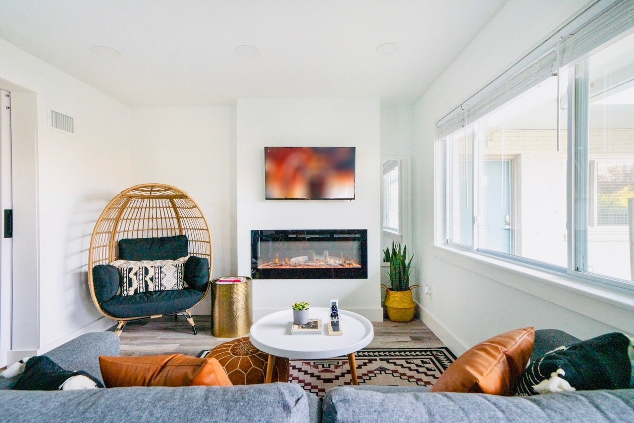 801 Hillview Hts