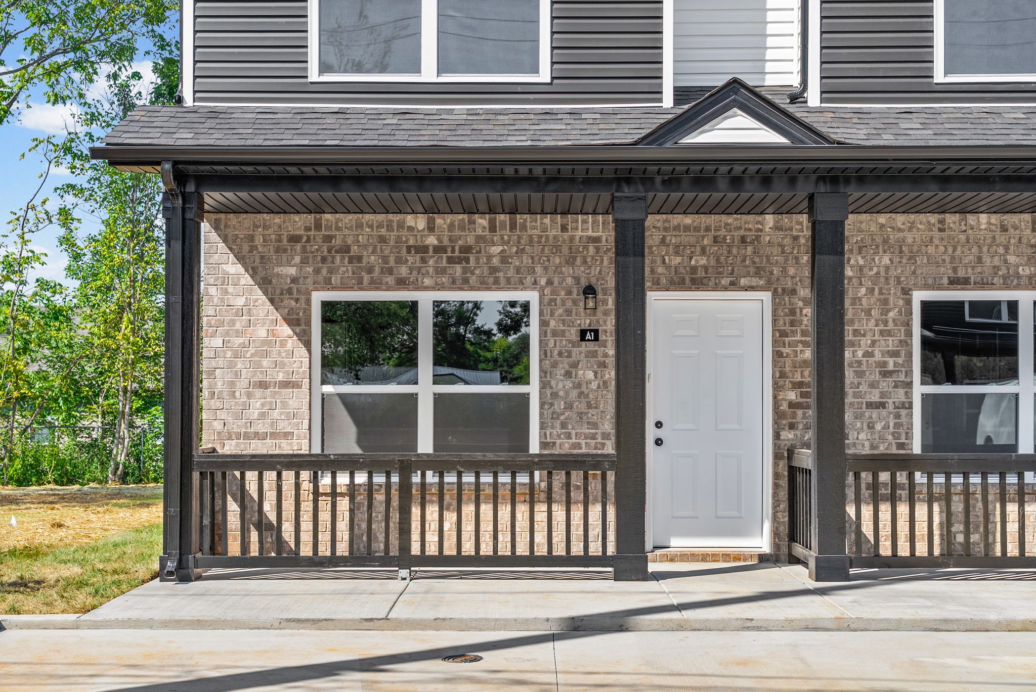 160 Fairview Ln