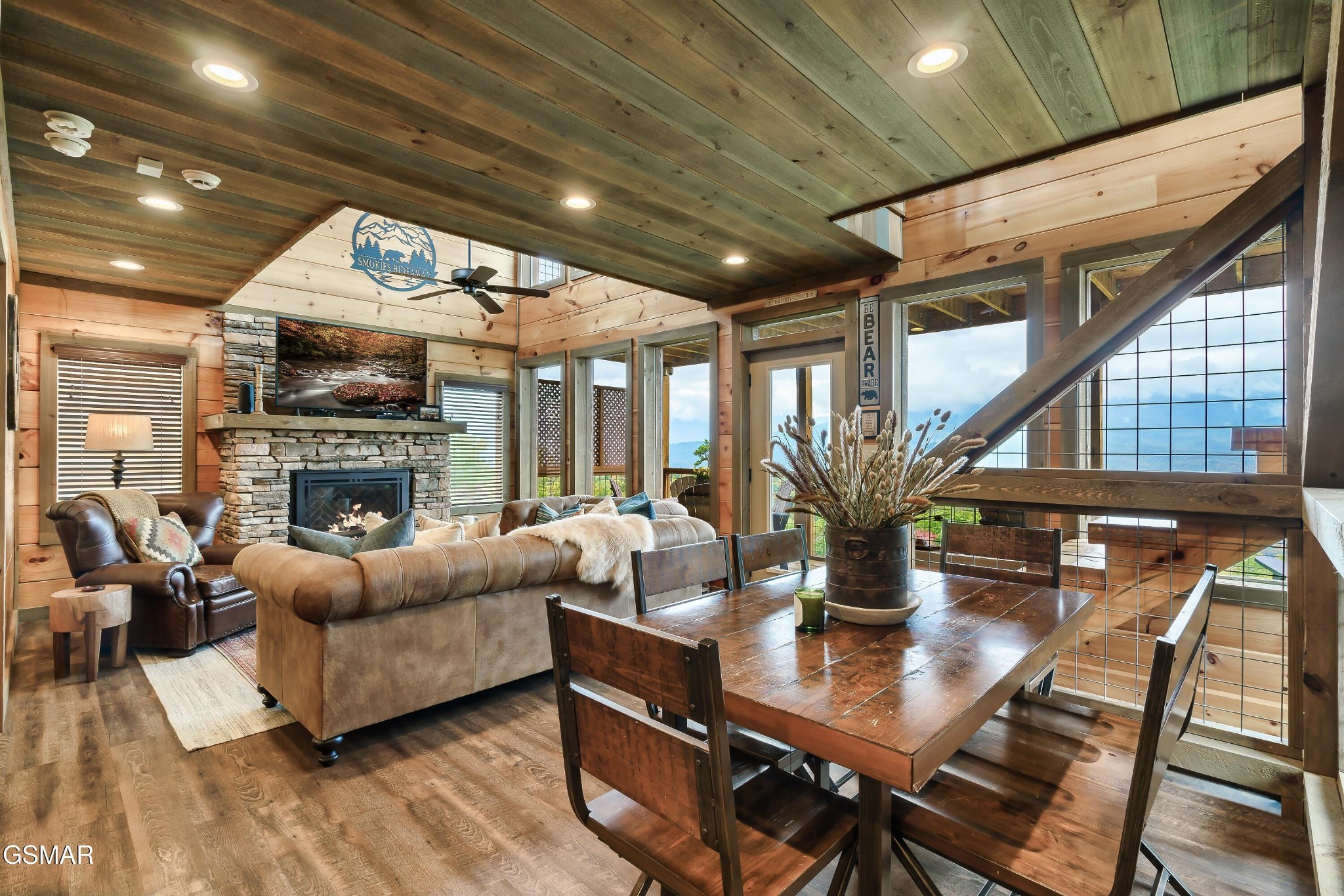 1132 Villa Overlook Way