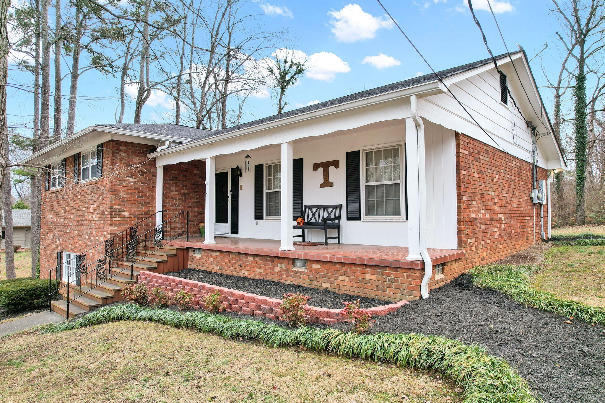 2112 Oakland Drive, NW