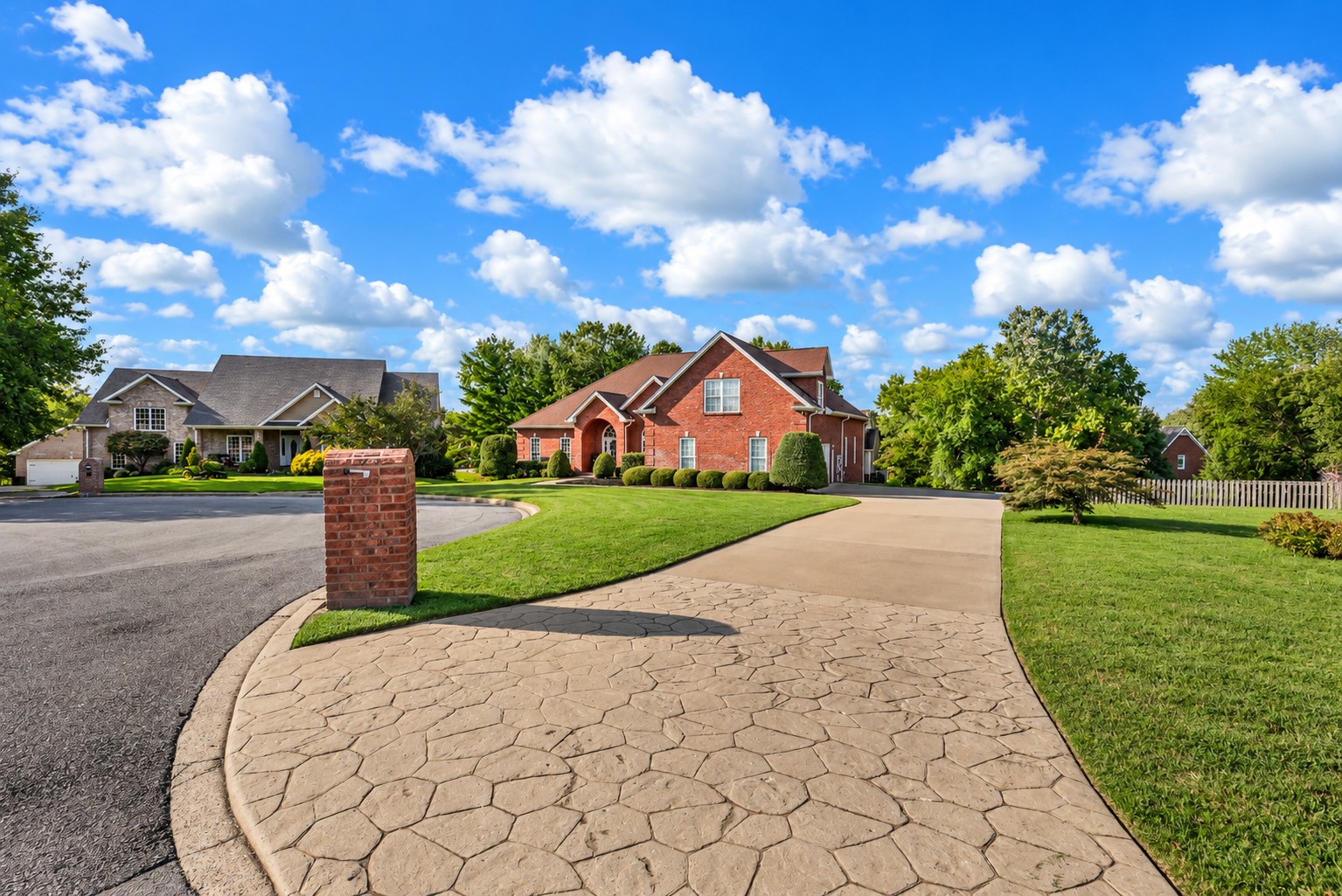 3009 Edgemont Dr