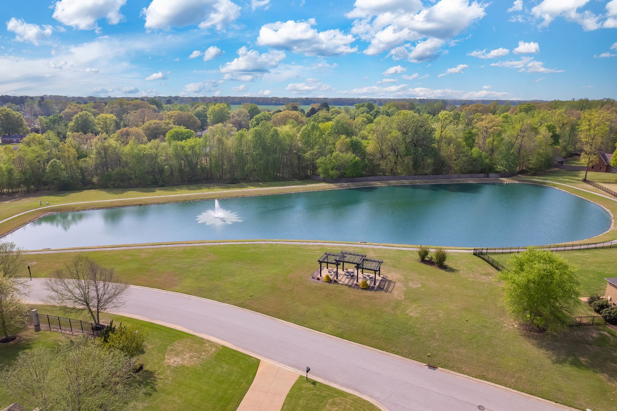 22 Arbor Ridge Cv