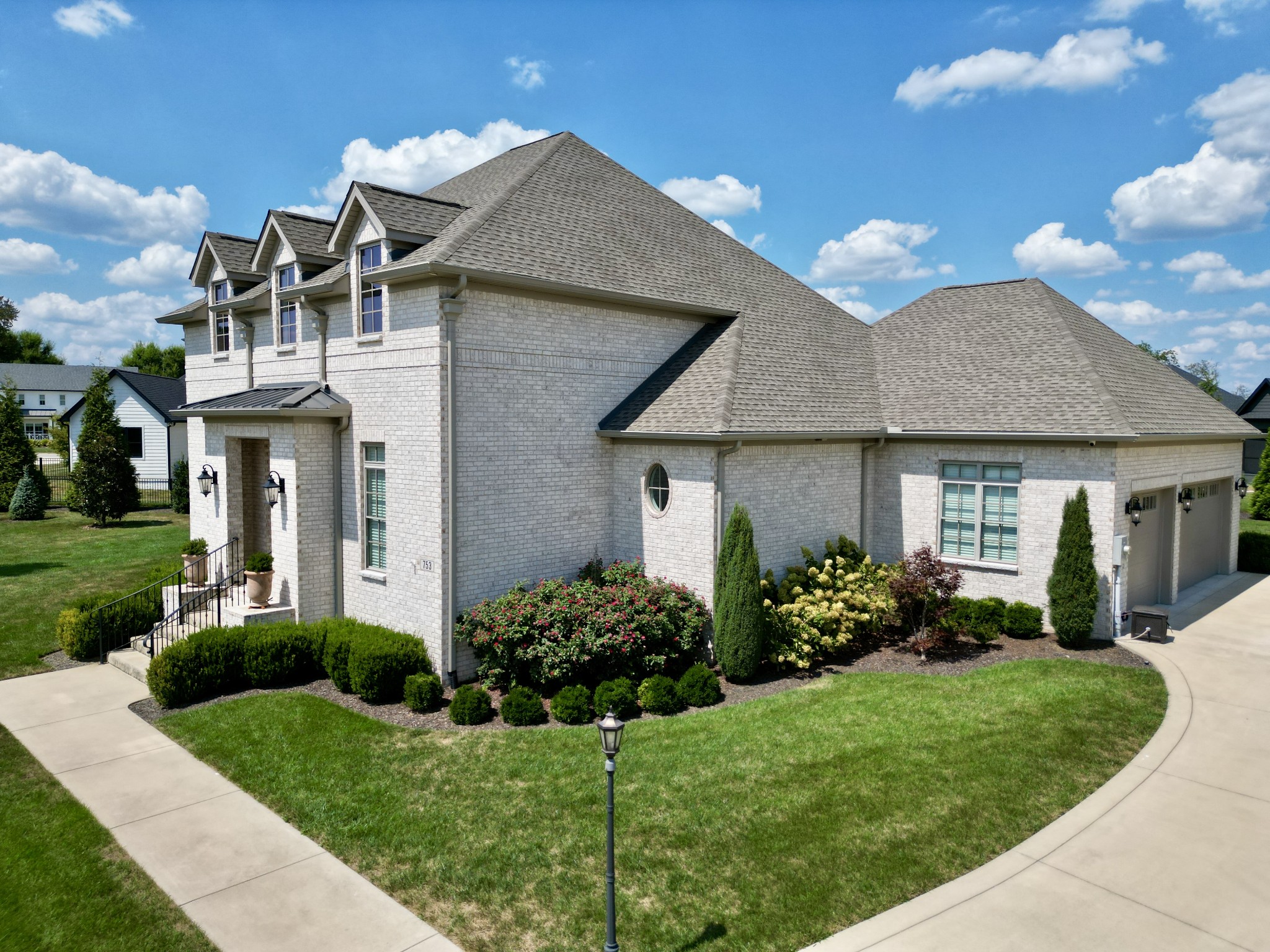753 Cousins Ct