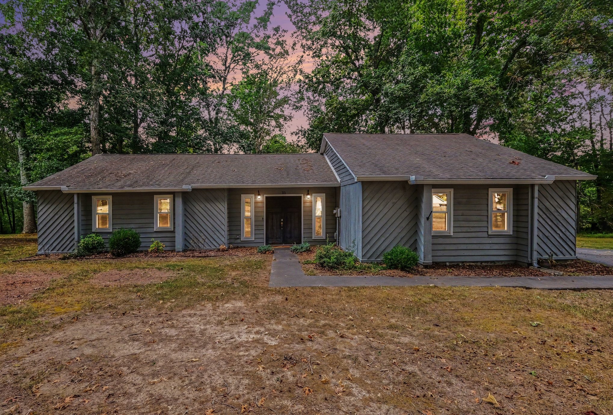 115 Larkway Dr