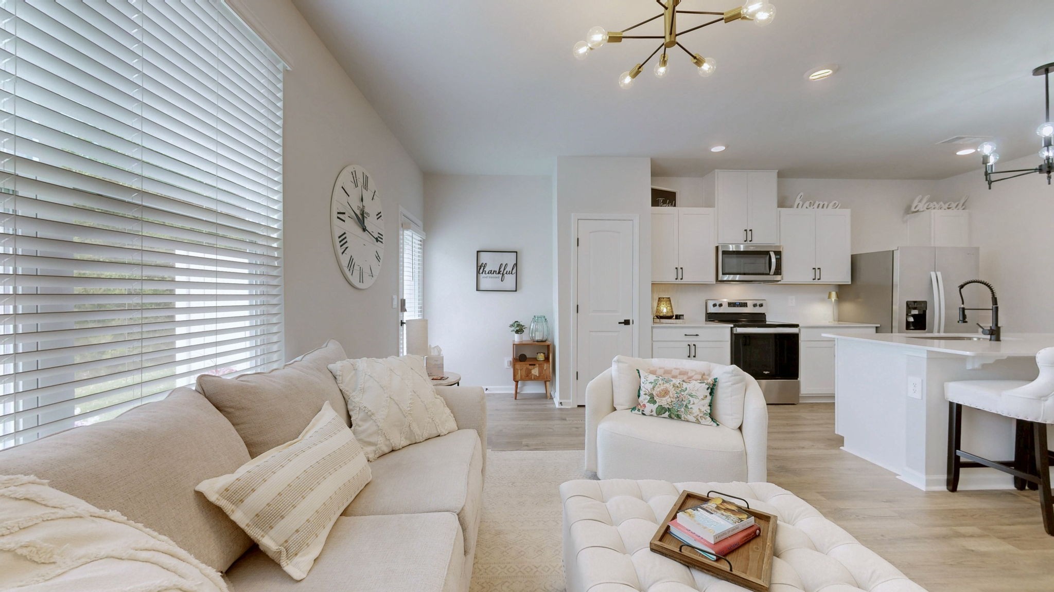 464 Augustine Dr