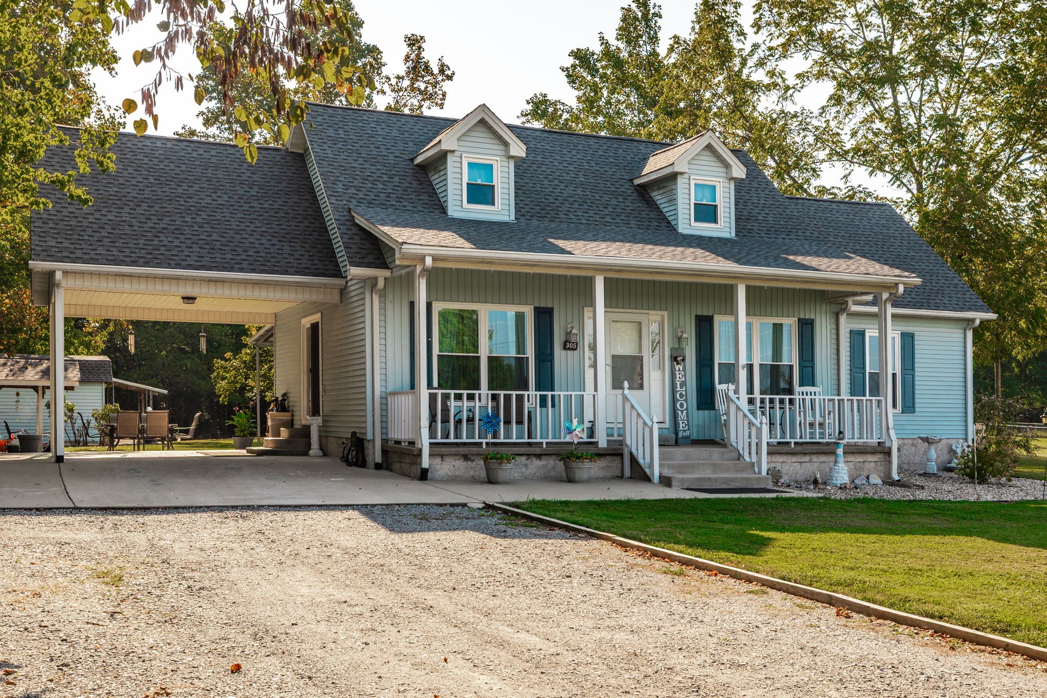 305 Paul Thompson Rd