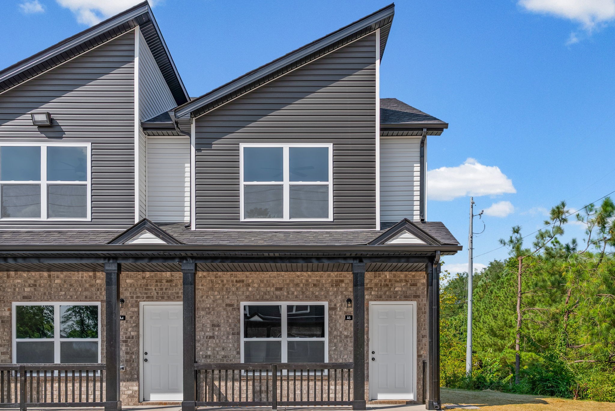 160 Fairview Ln
