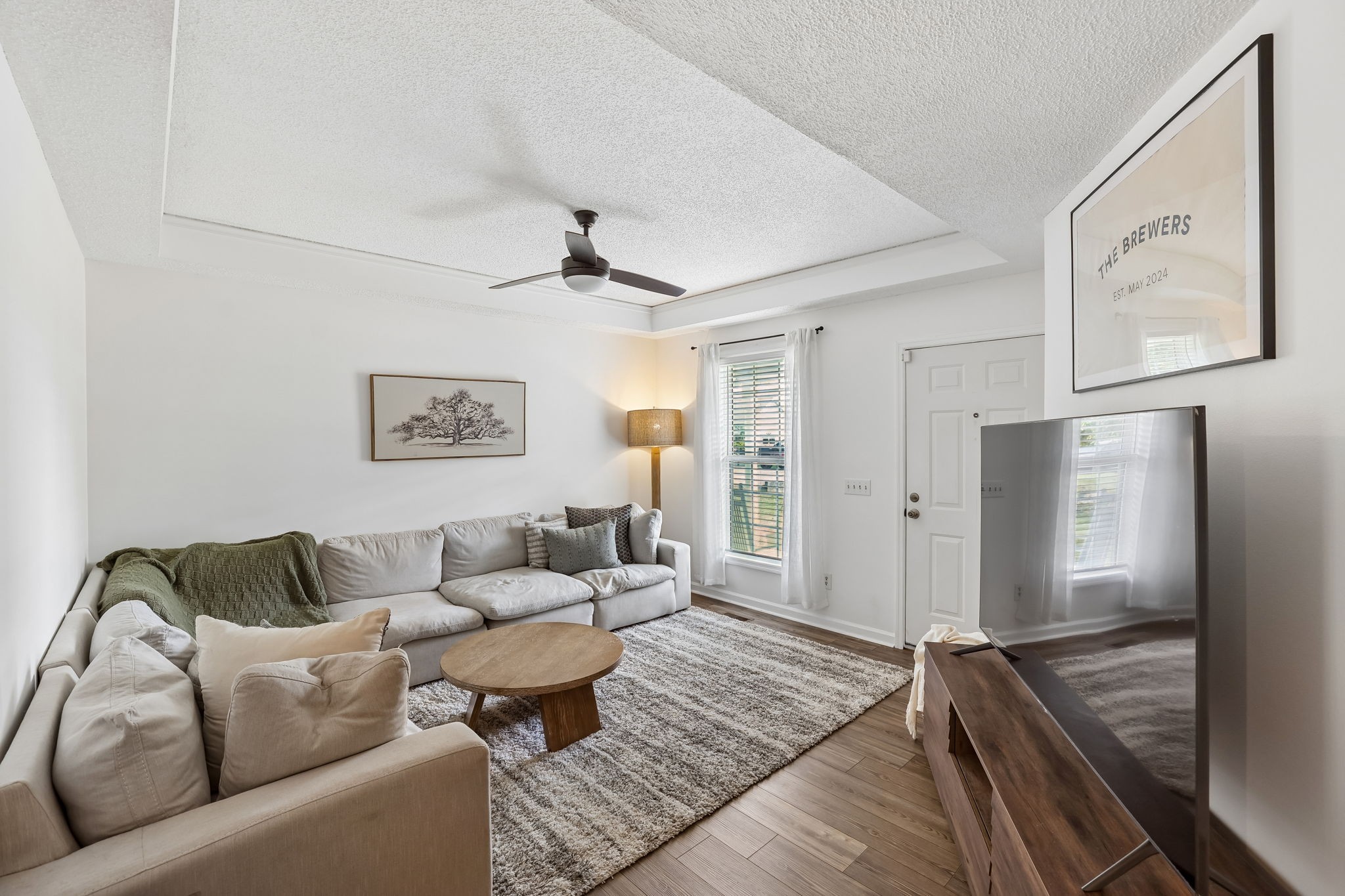 1316 Raden Dr