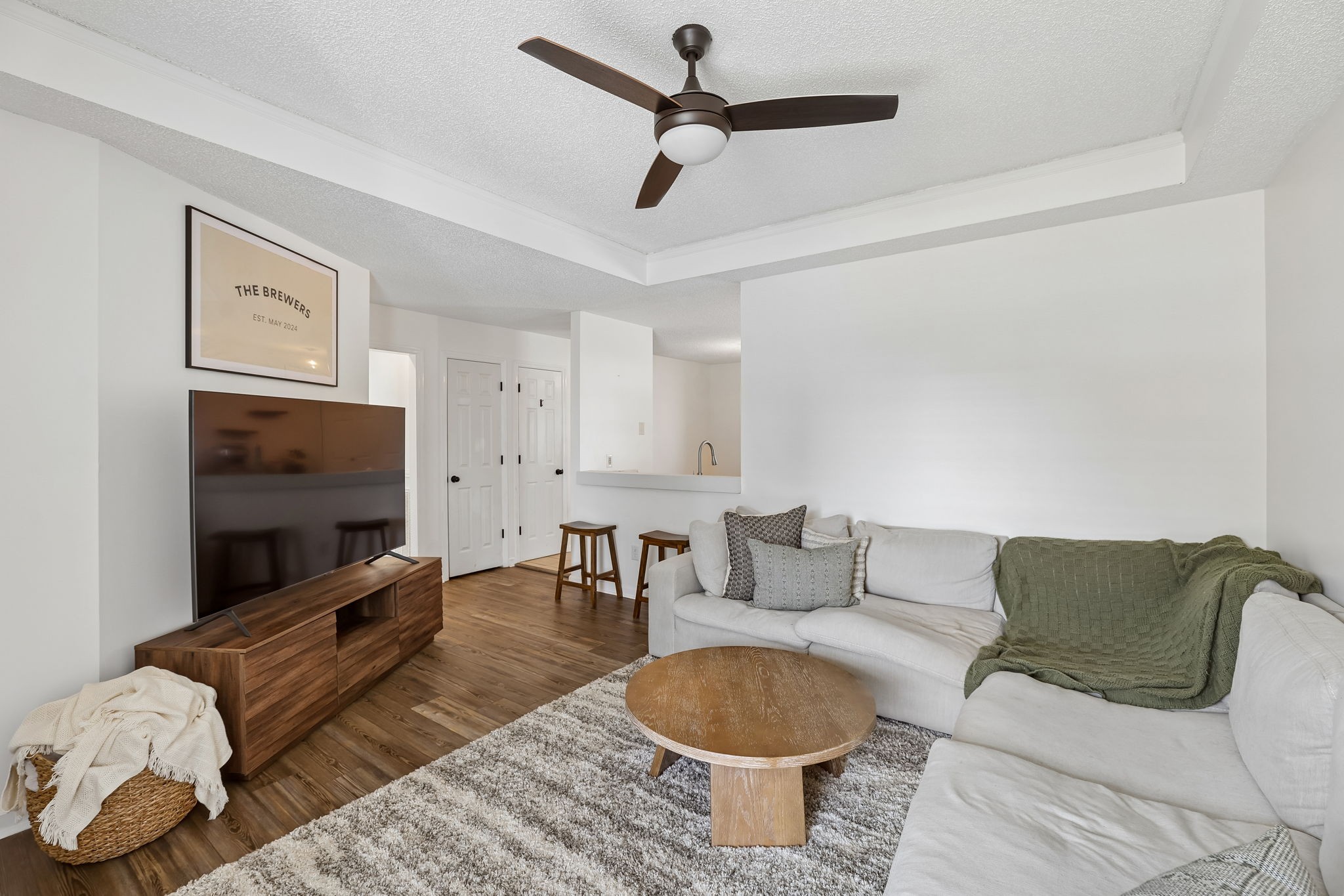 1316 Raden Dr
