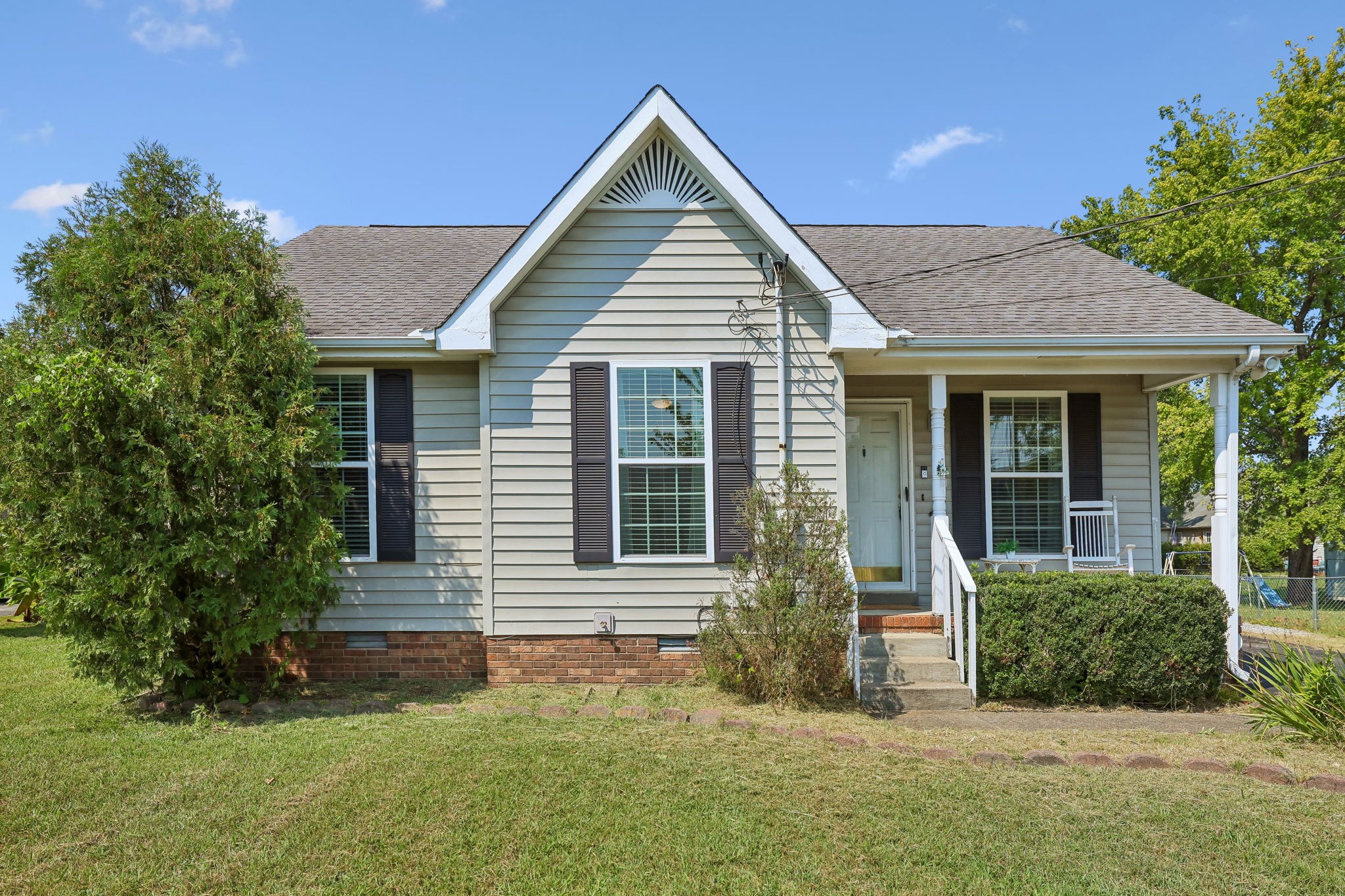 1316 Raden Dr