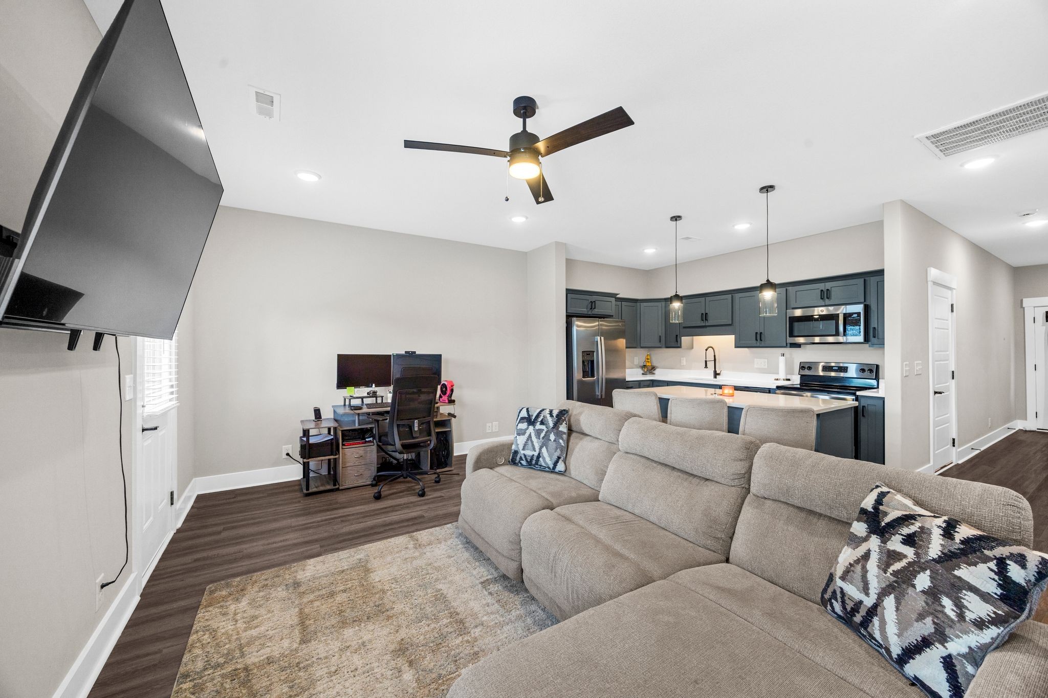 207 Jonathan Wade Cir