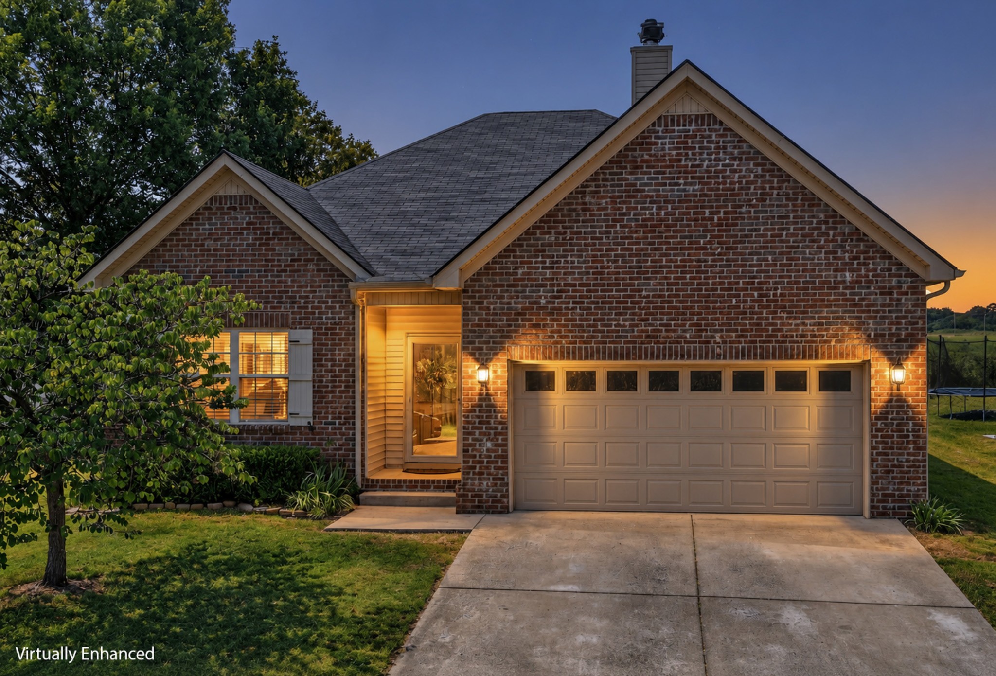 1021 Lindyn Lee Way