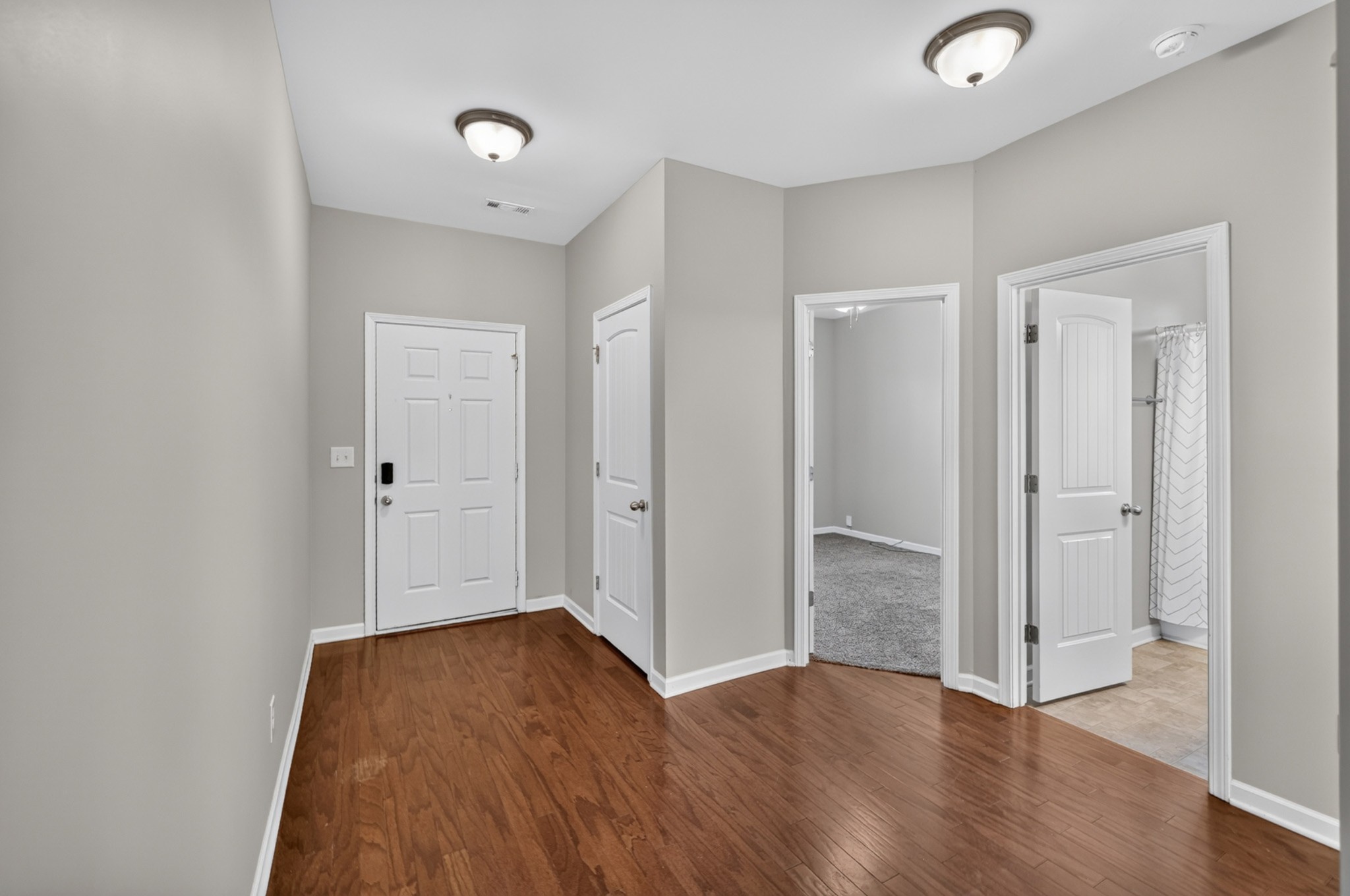 1021 Lindyn Lee Way