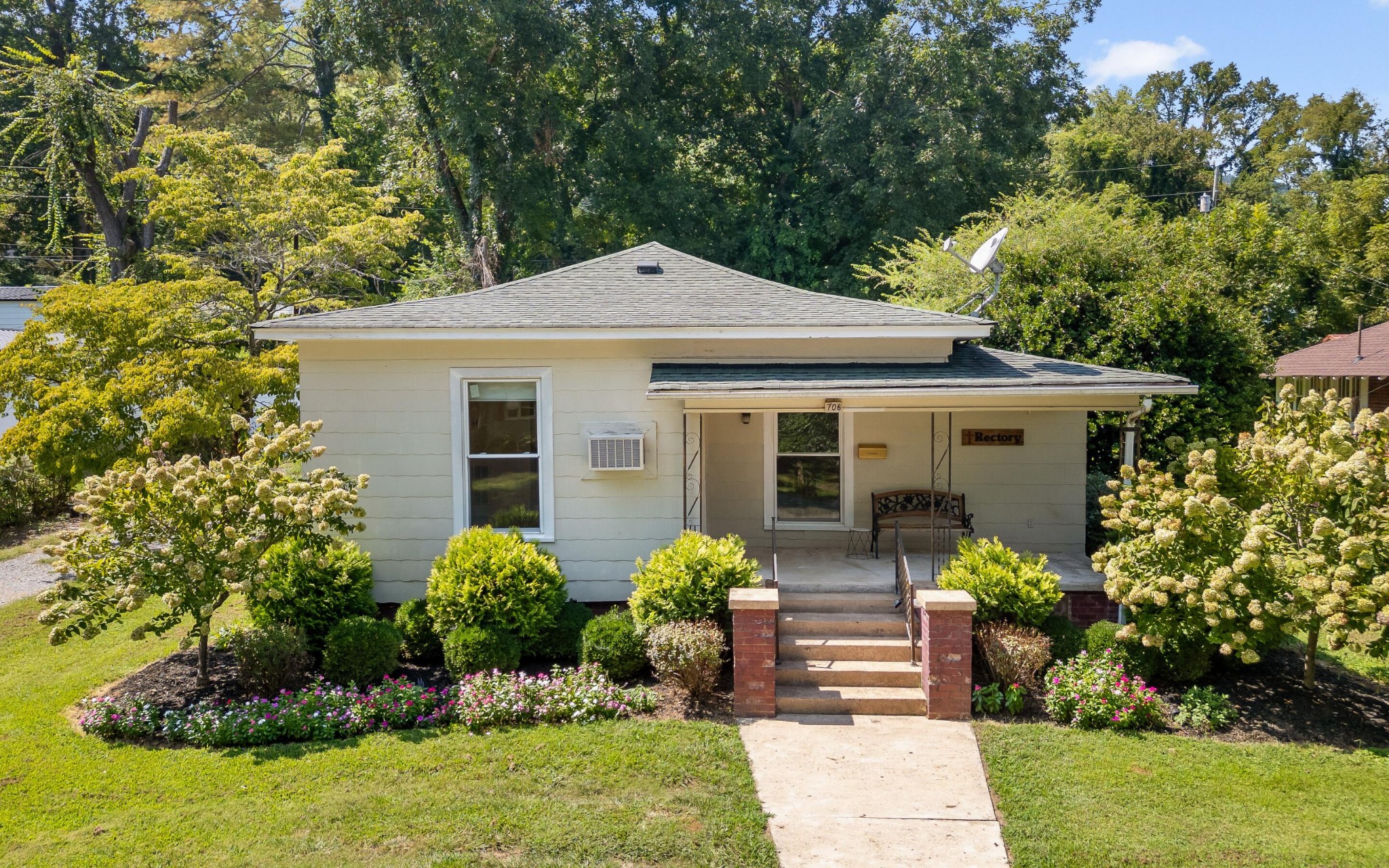 706 Holly Avenue
