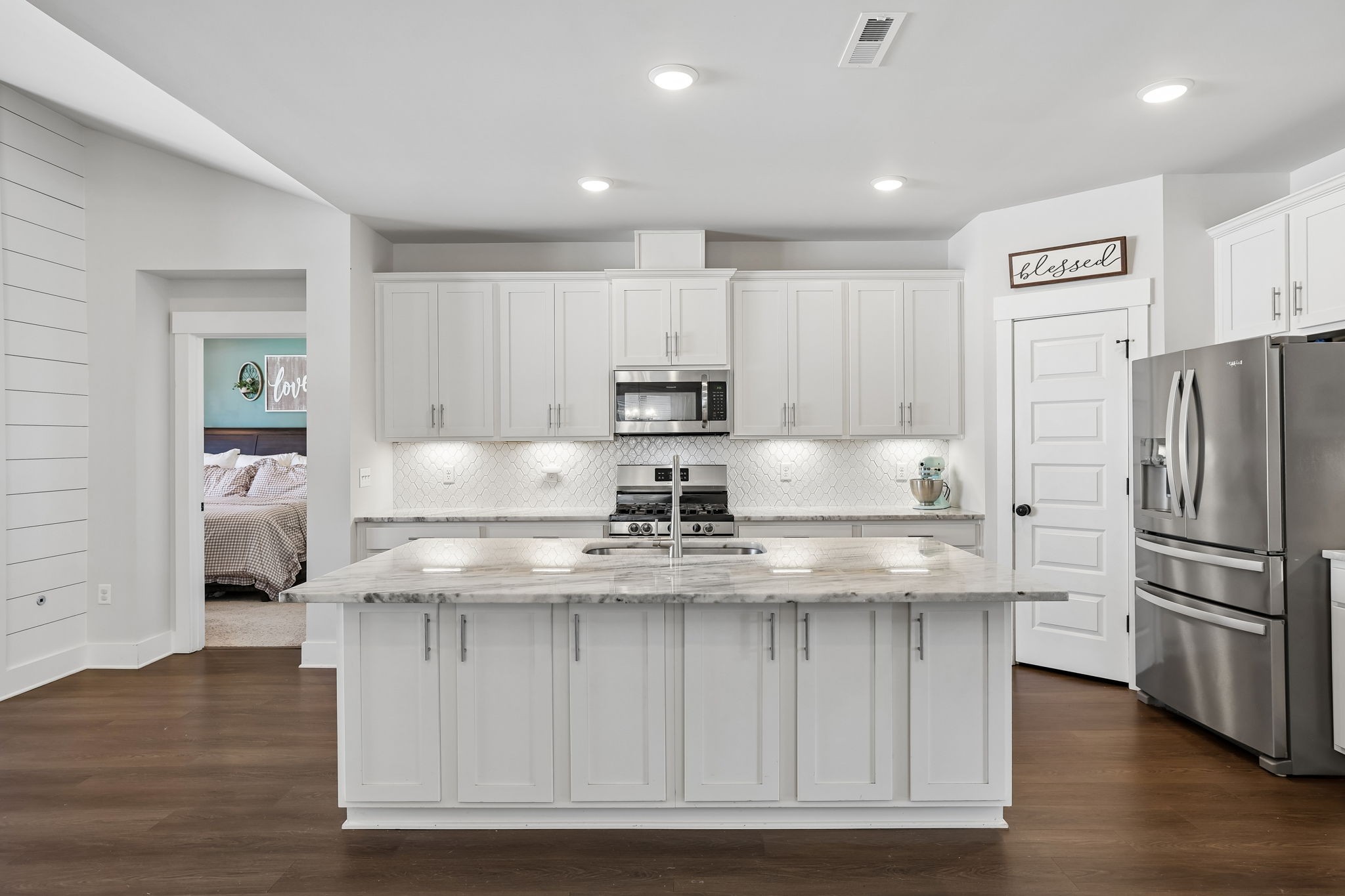 3659 Rivermont Way