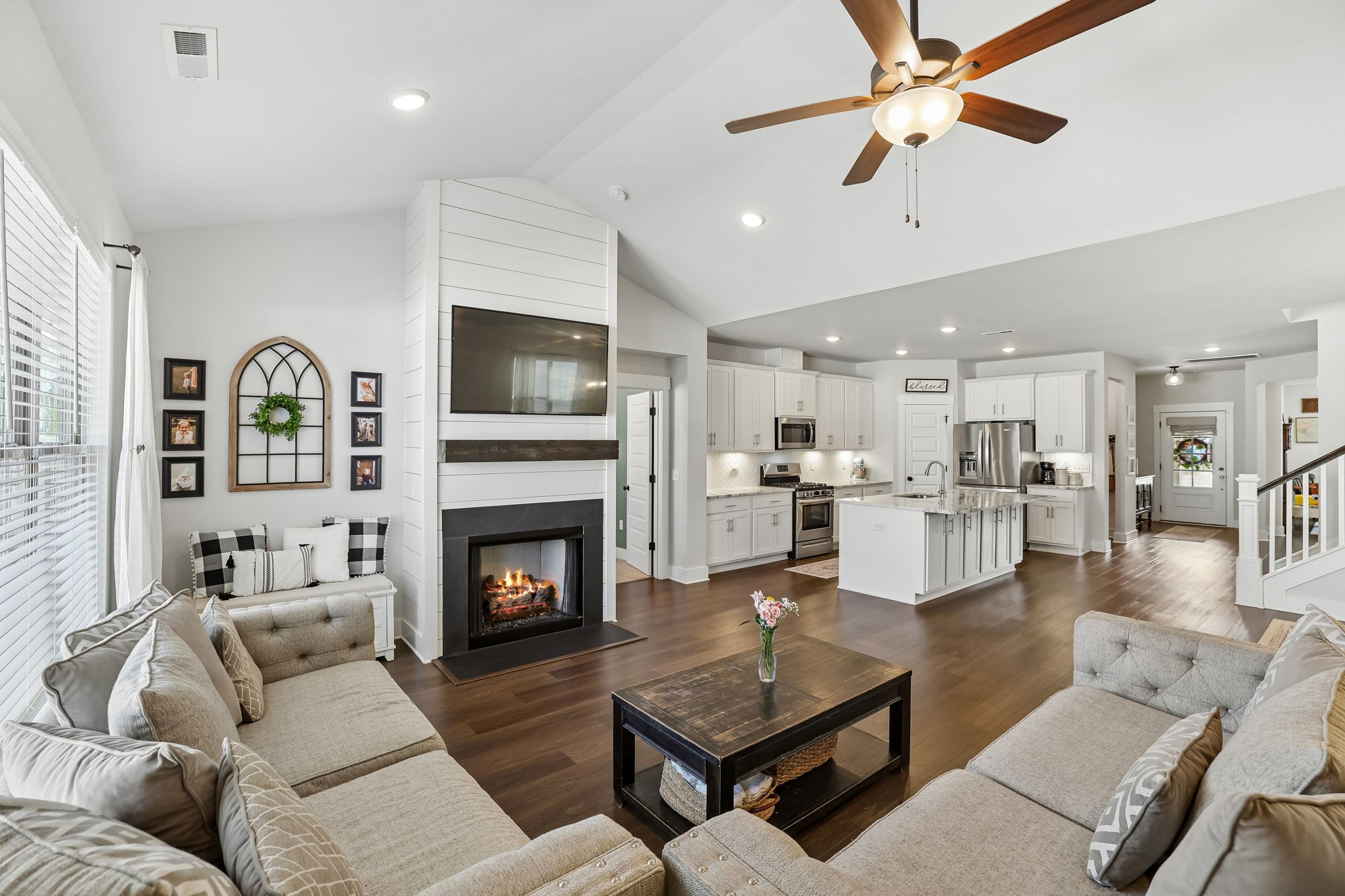 3659 Rivermont Way