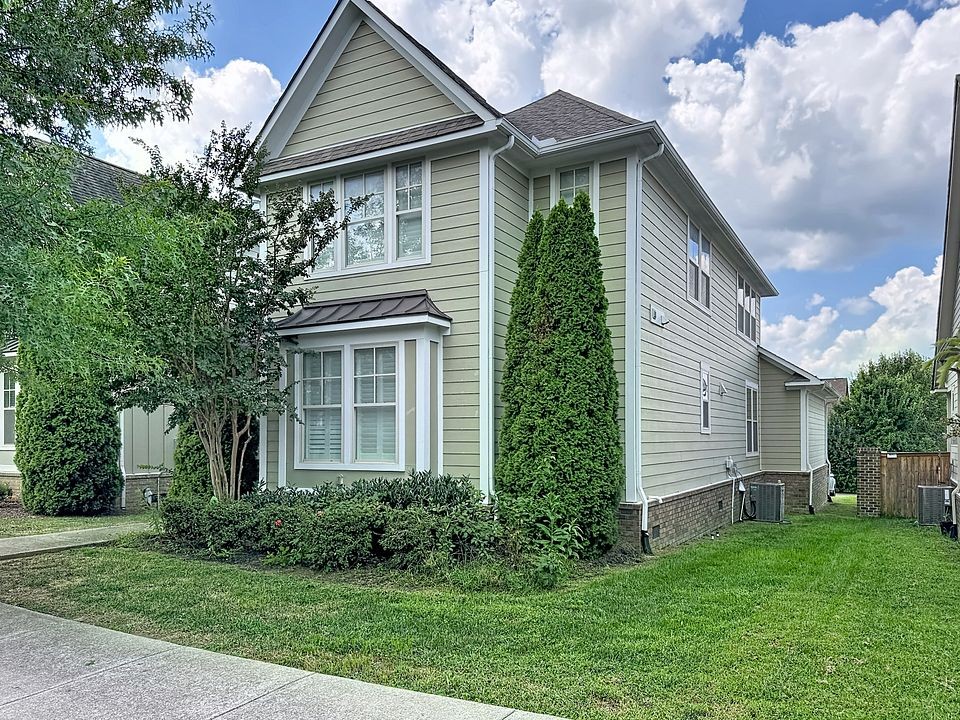 2776 Americus Dr