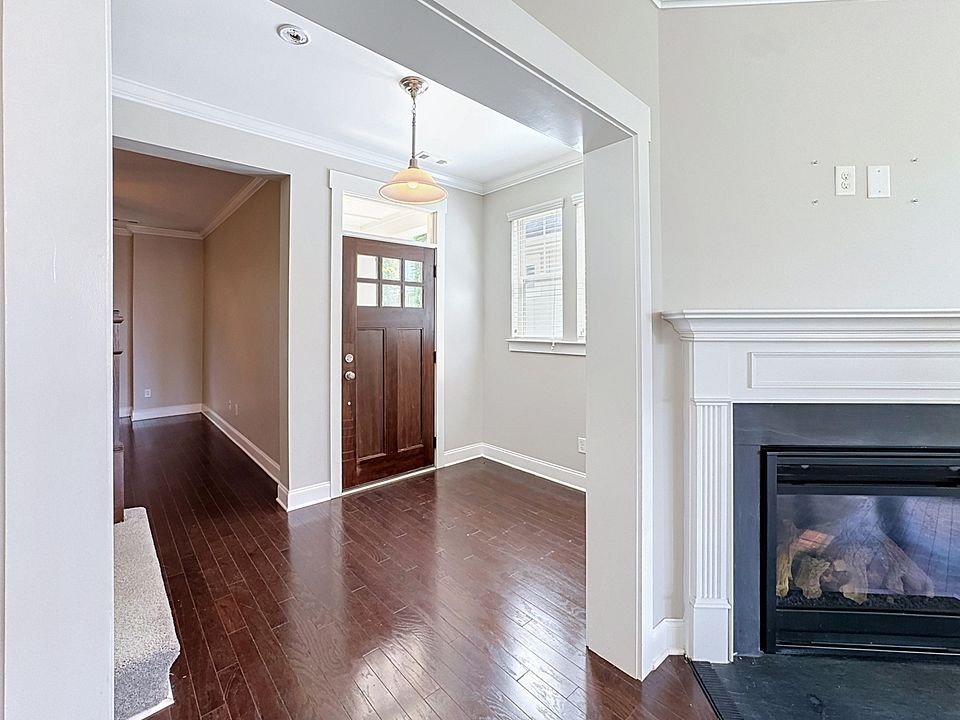 2776 Americus Dr