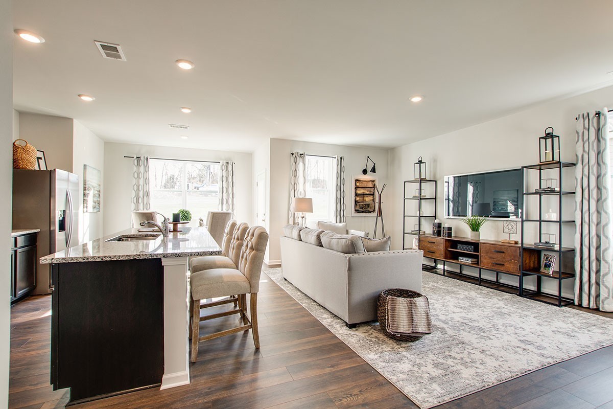 1818 Banded Ln