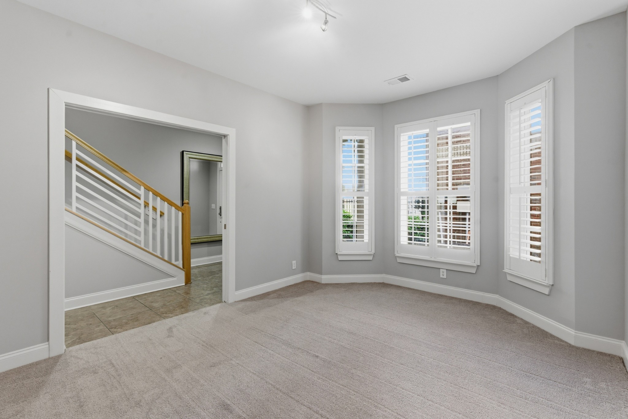 752 Wedgewood Park