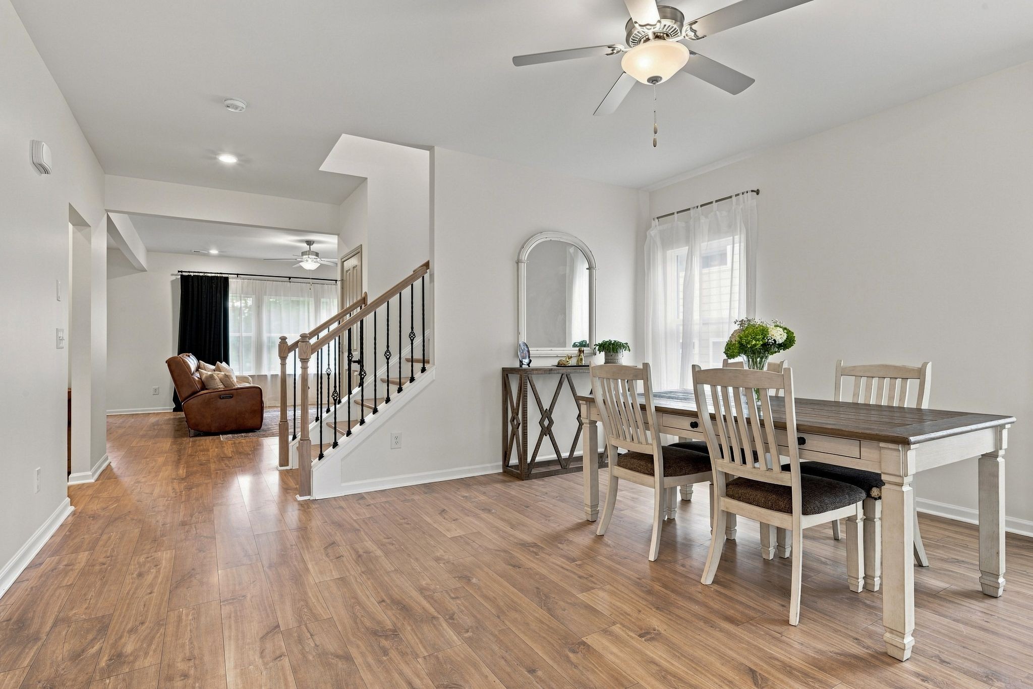 7124 Pepper Tree Cir