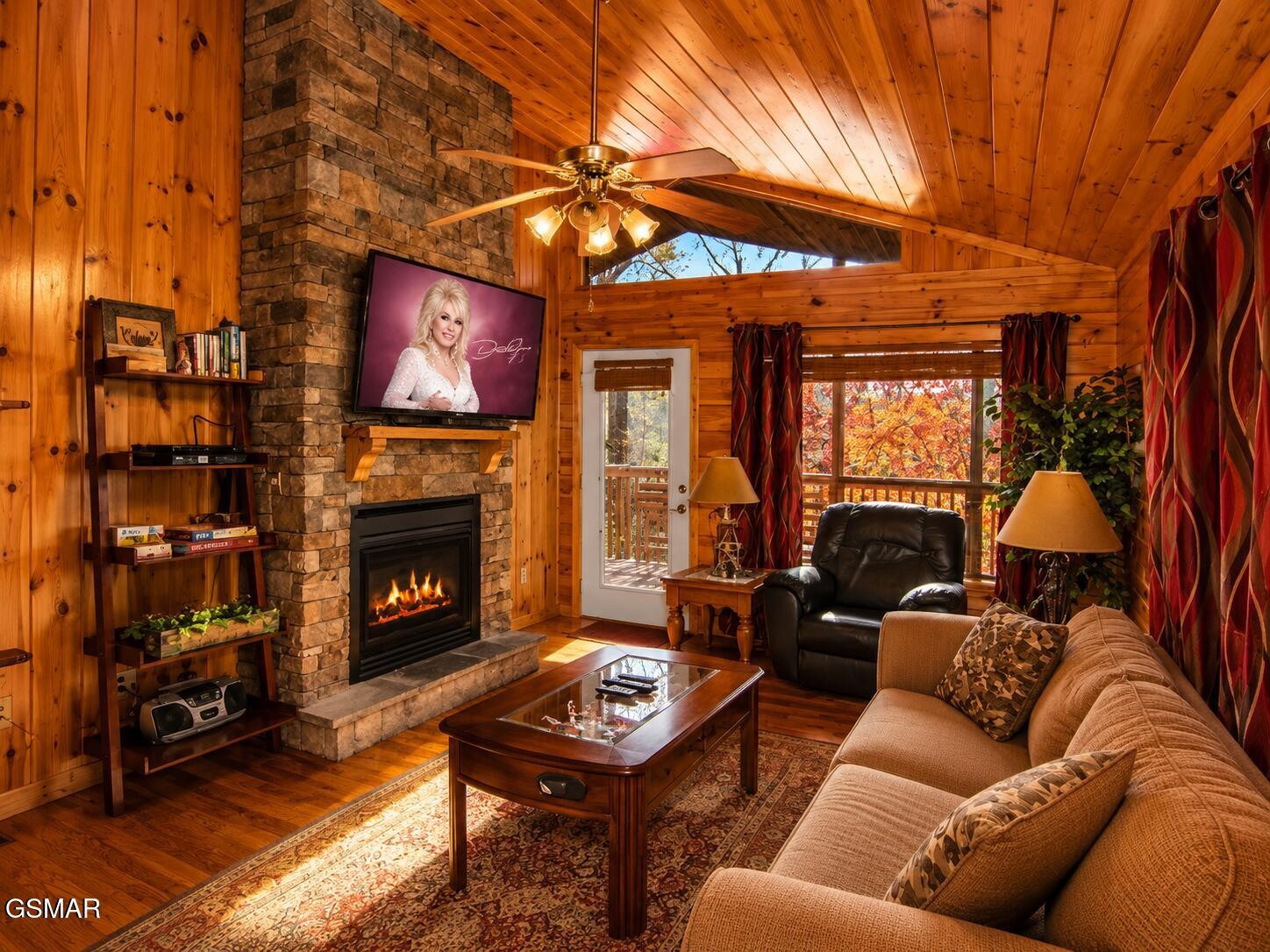 1540 Bears Den Way