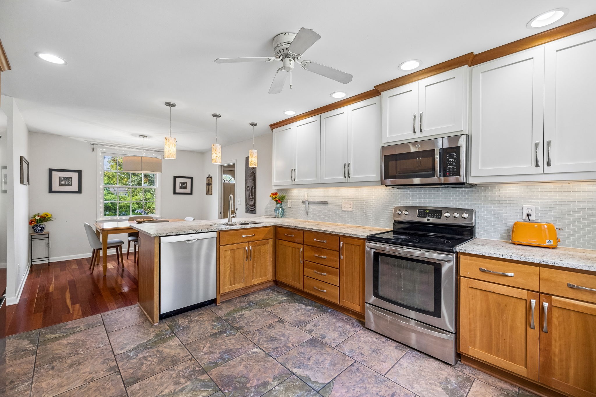 437 Annex Ave