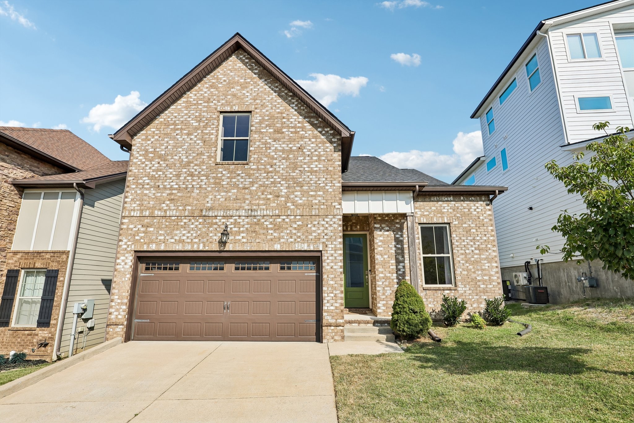 1632 Boxwood Dr