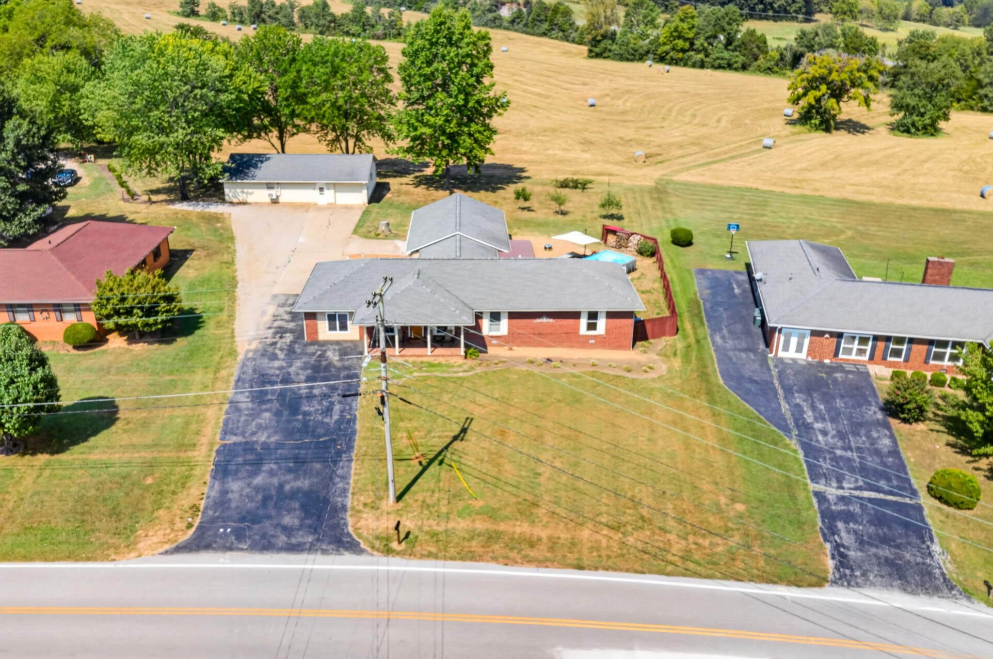 910 Sanderson Dr