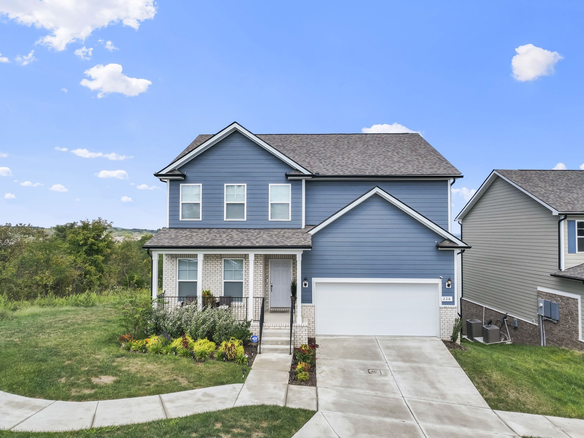 226 Oasis Dr