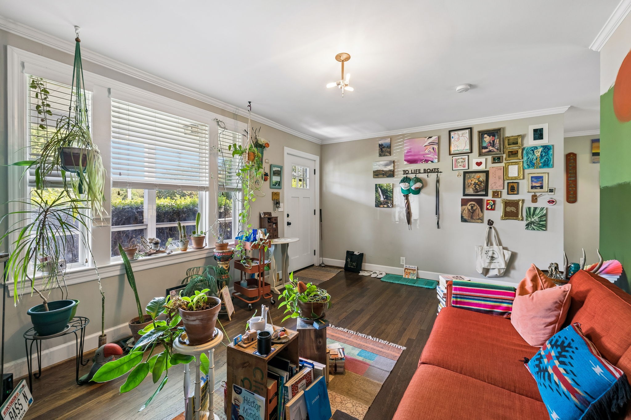 2104 Fernwood Dr