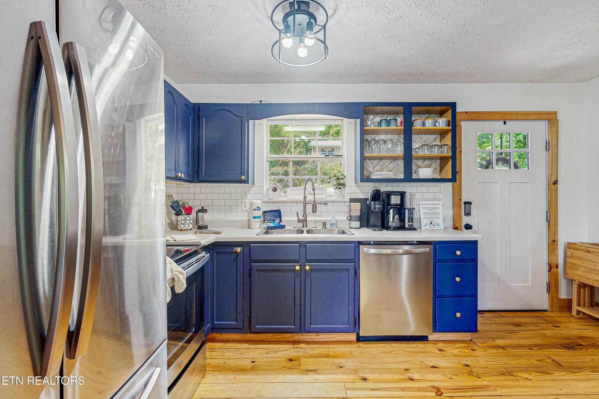 1949 Shady Grove Rd