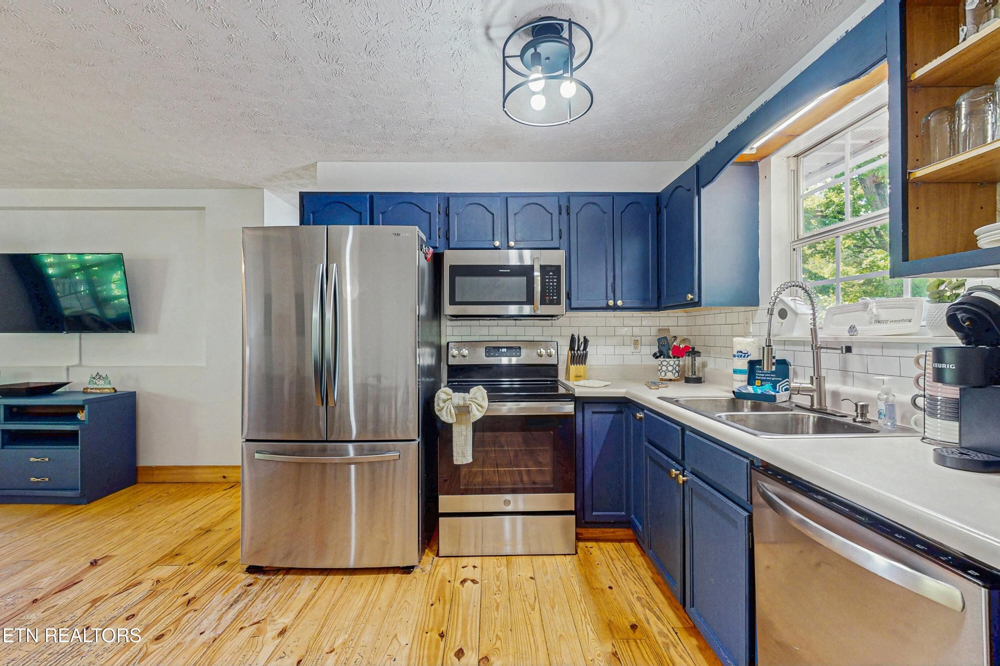 1949 Shady Grove Rd