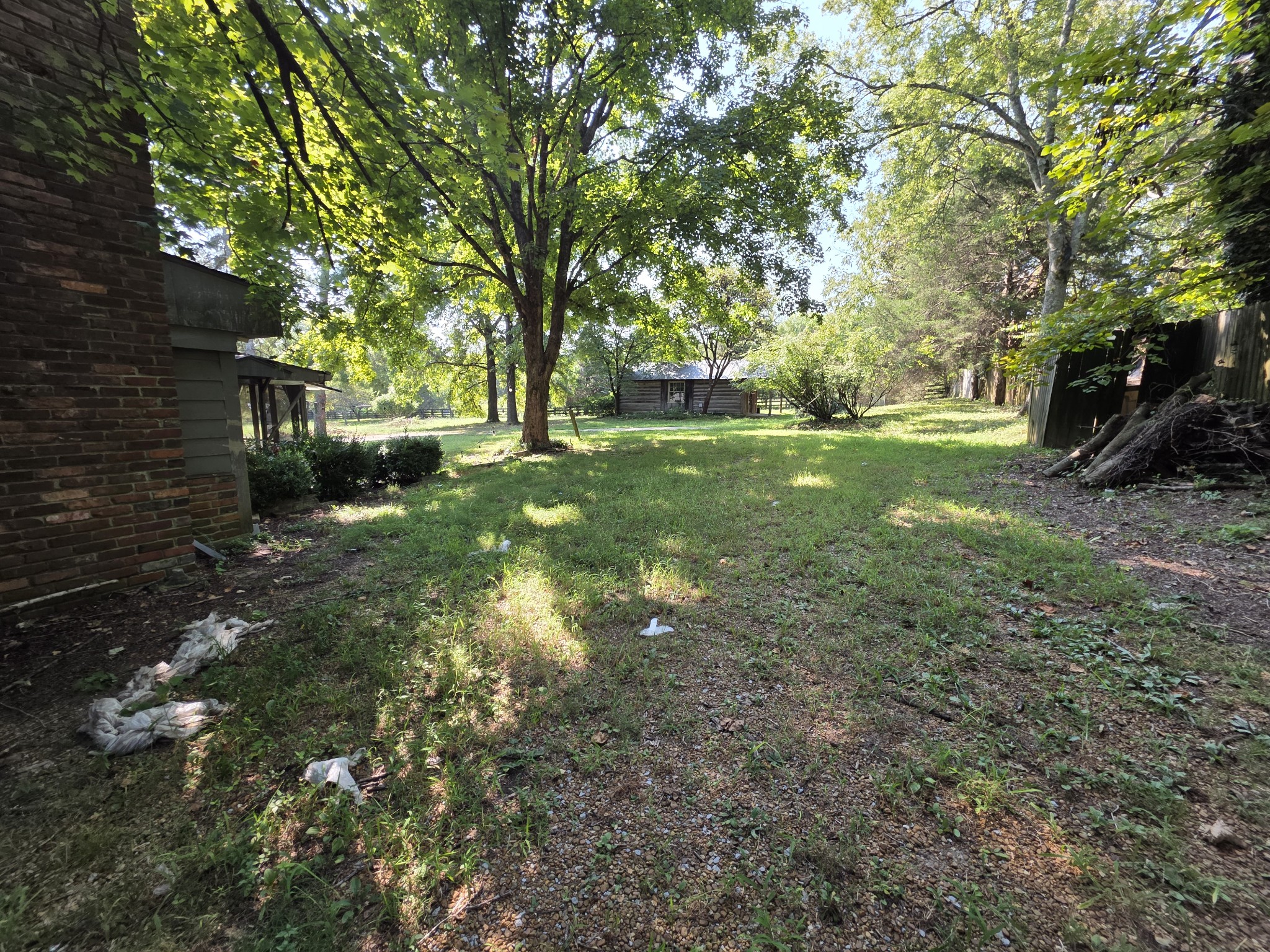 285 Haywood Ln